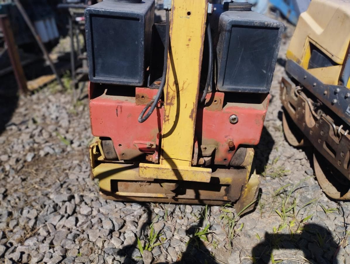 Pedestrian Roller 0.8t — imagem 2