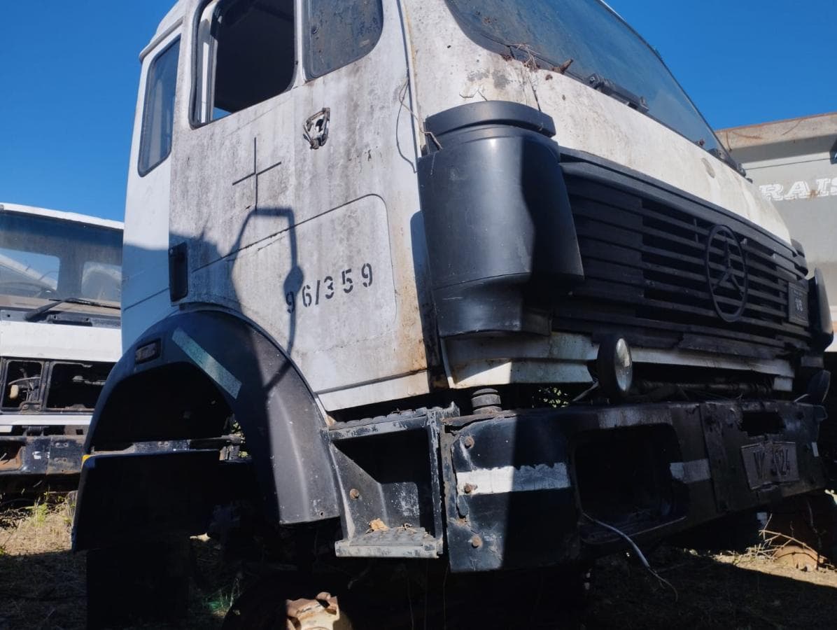 Bitumen Distributor 8.000l Mercedes Benz — imagen 4