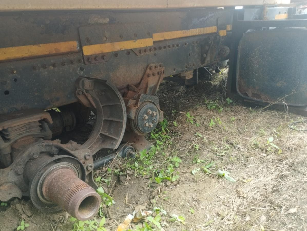 Tipper Truck 26t (6X4) — image 3