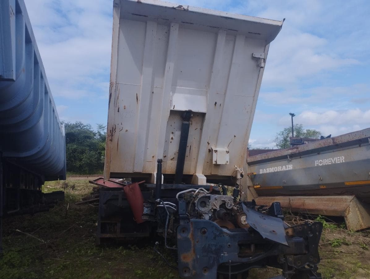 Tipper Truck 26t (6X4) — imagem 1