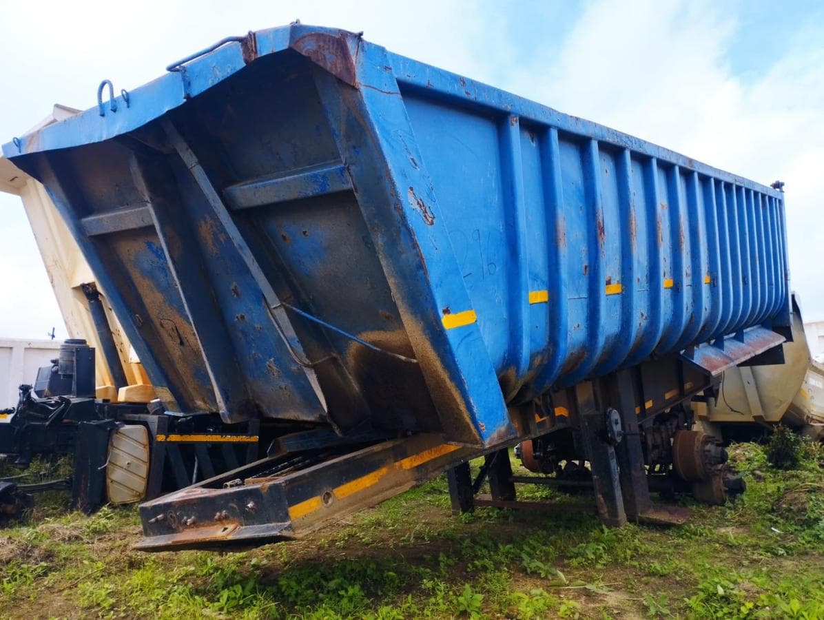 Tipper Trailer Fruehauf — image 2