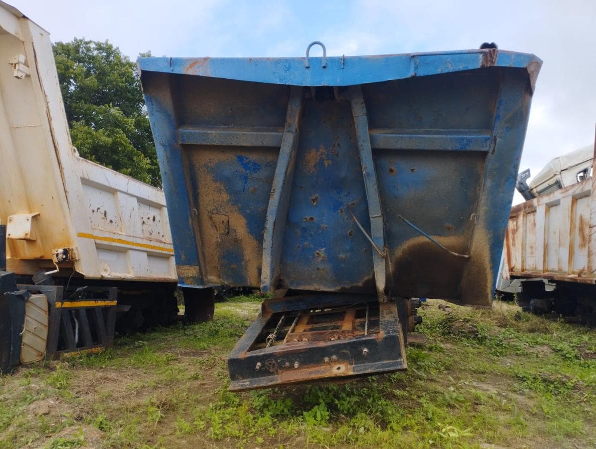 Tipper Trailer Fruehauf — image 3