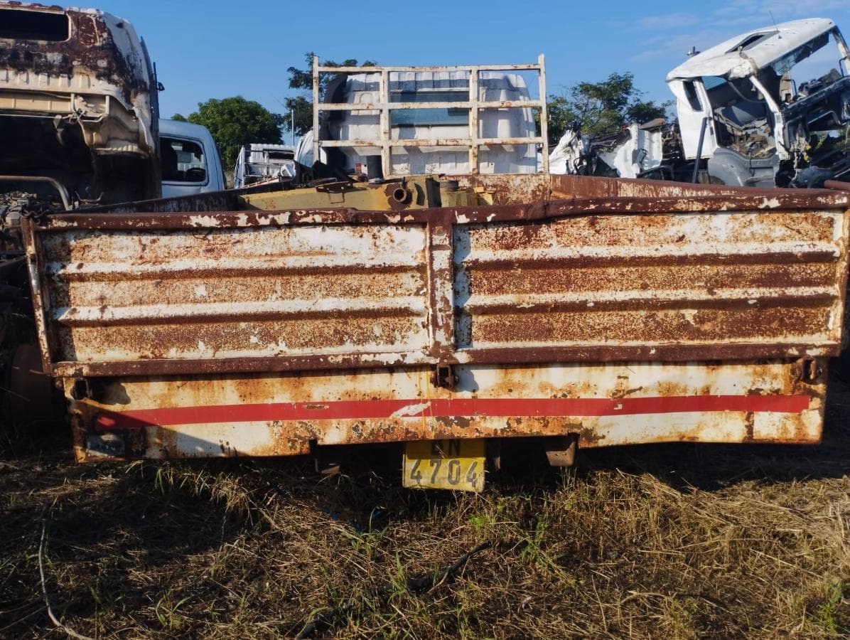 Camión Toyota Dyna — imagen 9