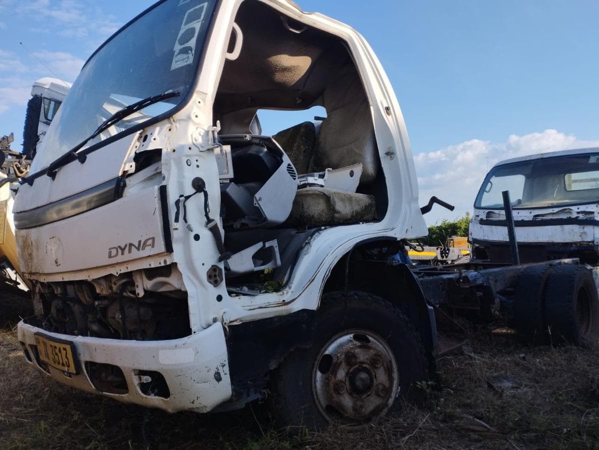 Fridge Van Toyota Dyna — imagem 2