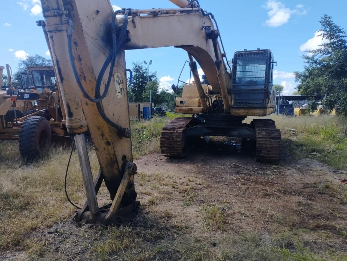 Excavator 30t Komatsu PC300-7 — imagen 8