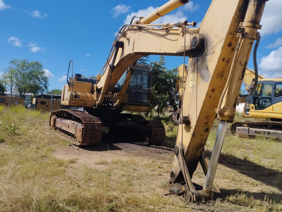 Excavator 30t Komatsu PC300-7 — imagen 5