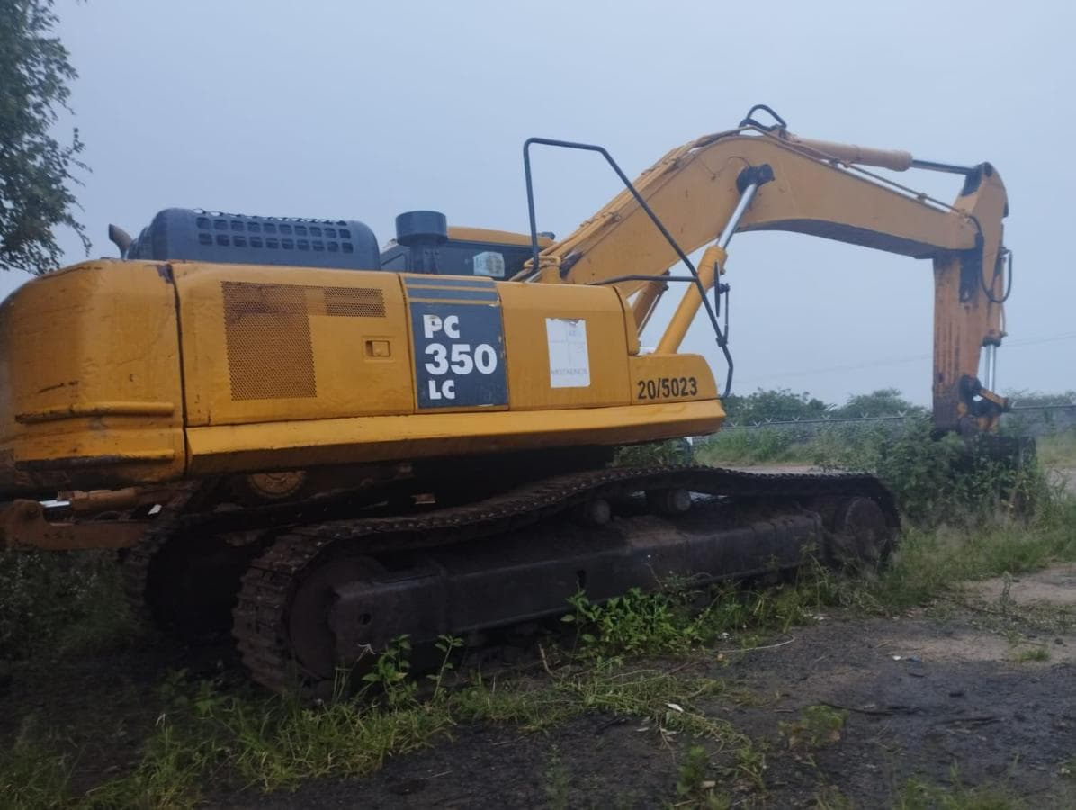 Backhoe Loader Komatsu — image 4