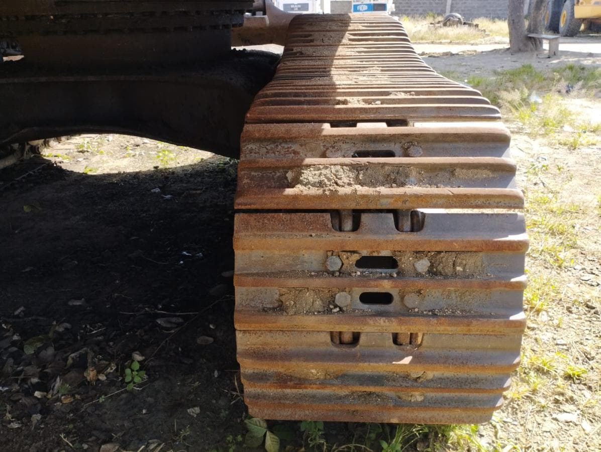 Backhoe Loader Komatsu — image 10