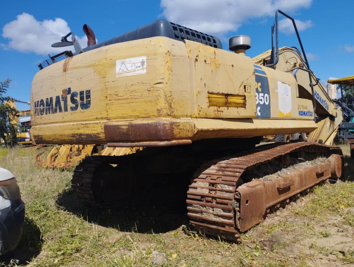 Backhoe Loader Komatsu — image 2