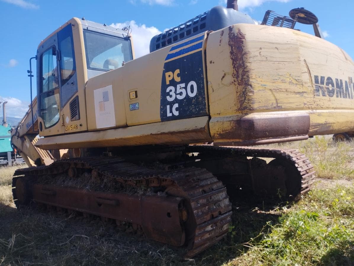 Backhoe Loader Komatsu — image 3