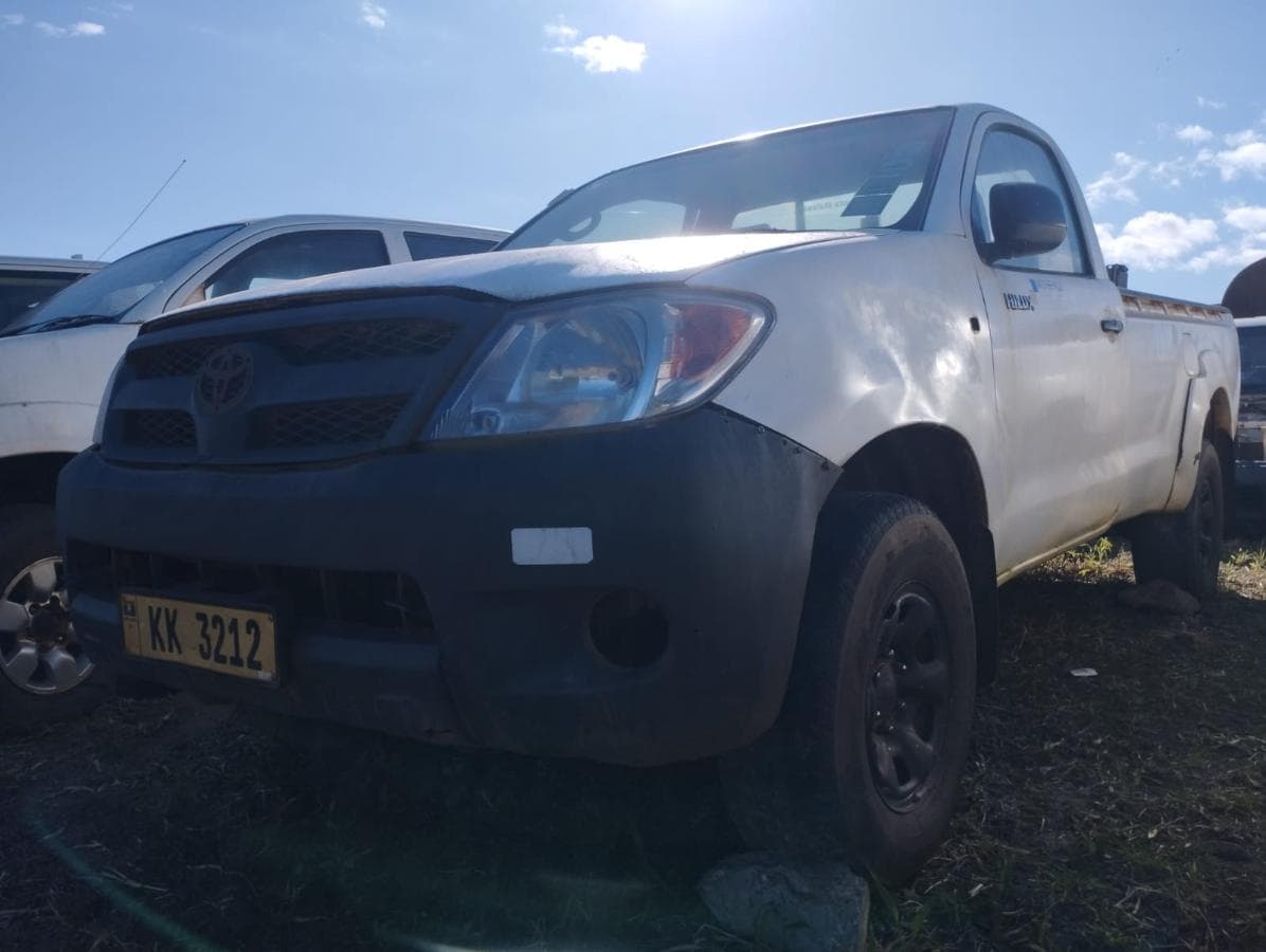 Pickup S/Cab 4x4 Toyota Hilux — imagen 1