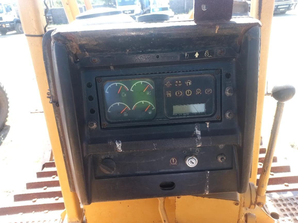 Bulldozer — imagem 7