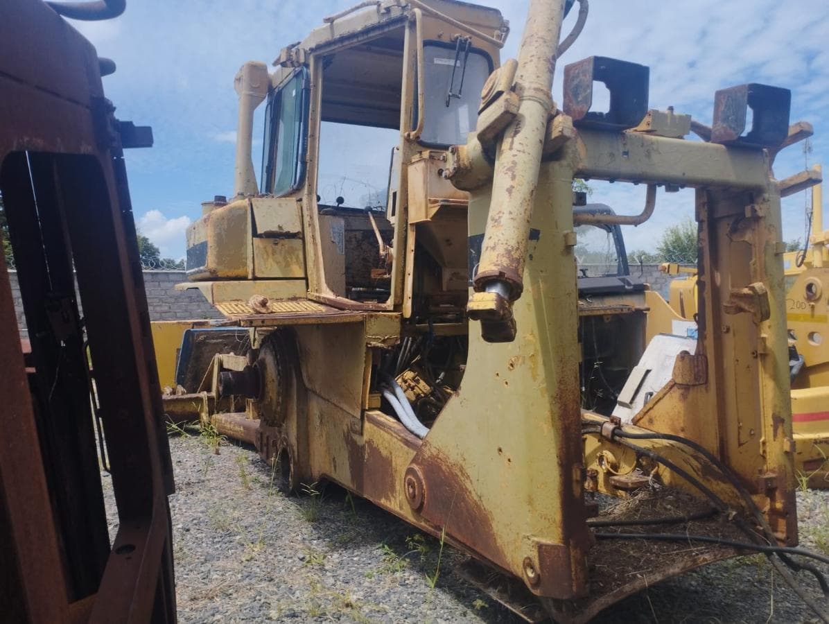 Bulldozer — image 2