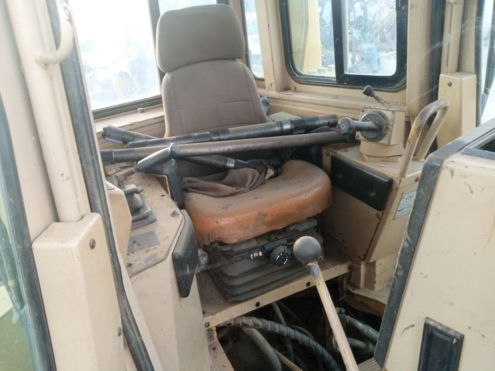 Bulldozer — image 7