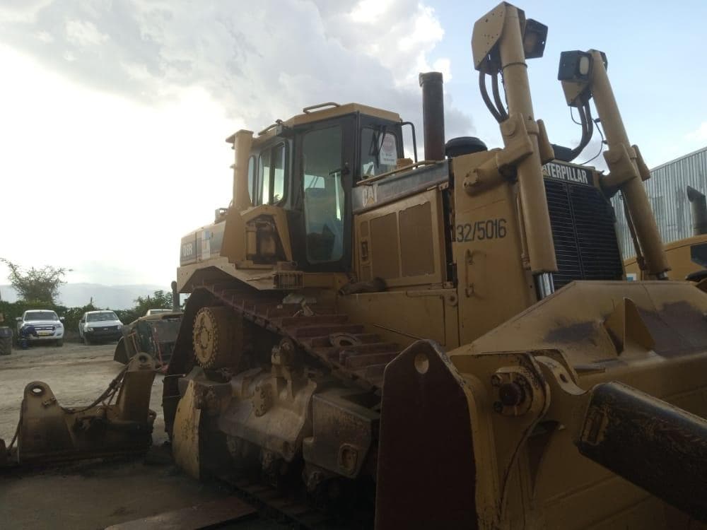 Bulldozer — image 5