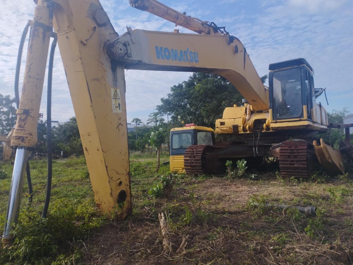 Excavator Komatsu PC450-7 — imagem 6