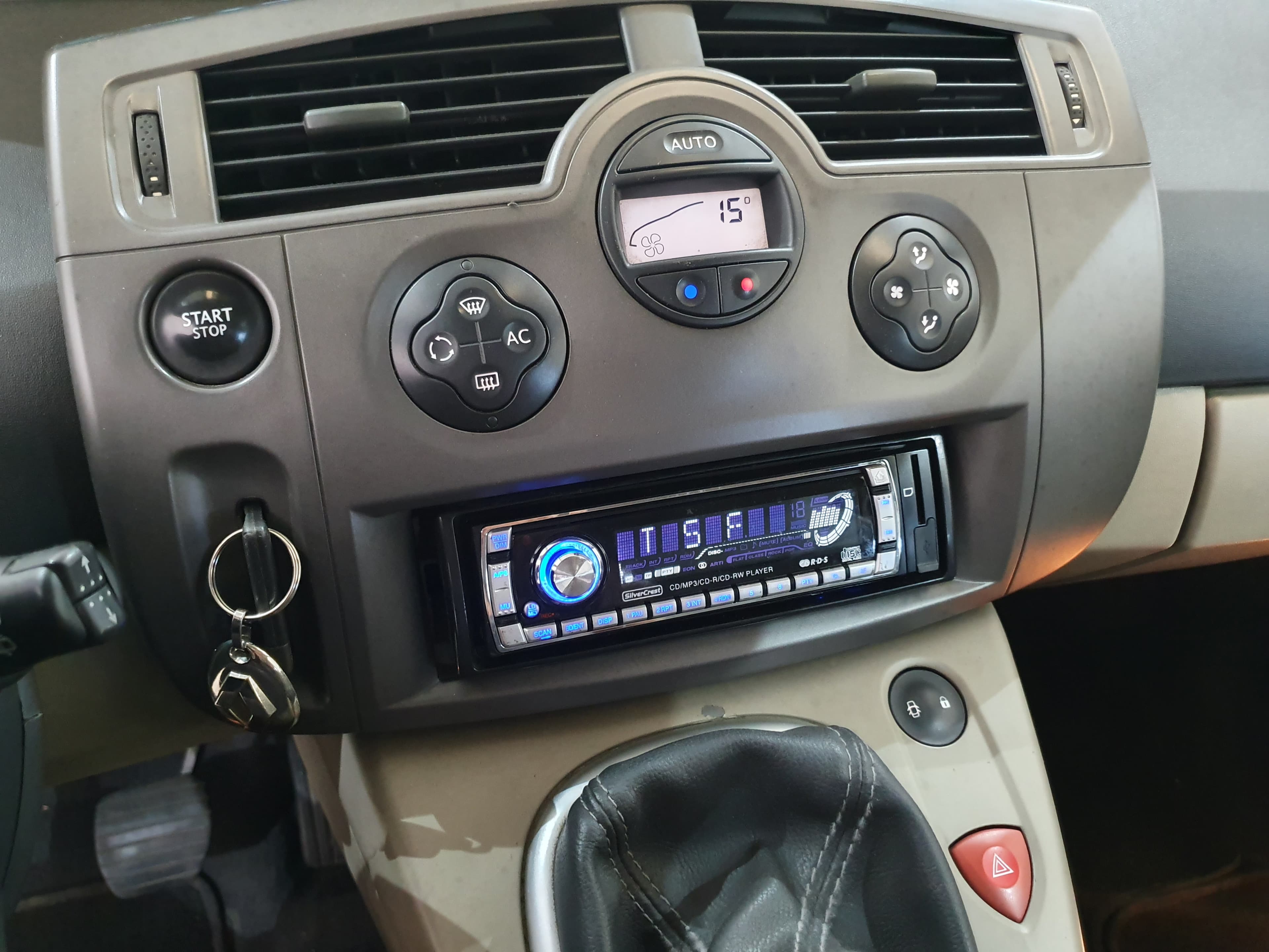 Renault Mégane 1.5 DCI · Ano 2007 — imagem 34