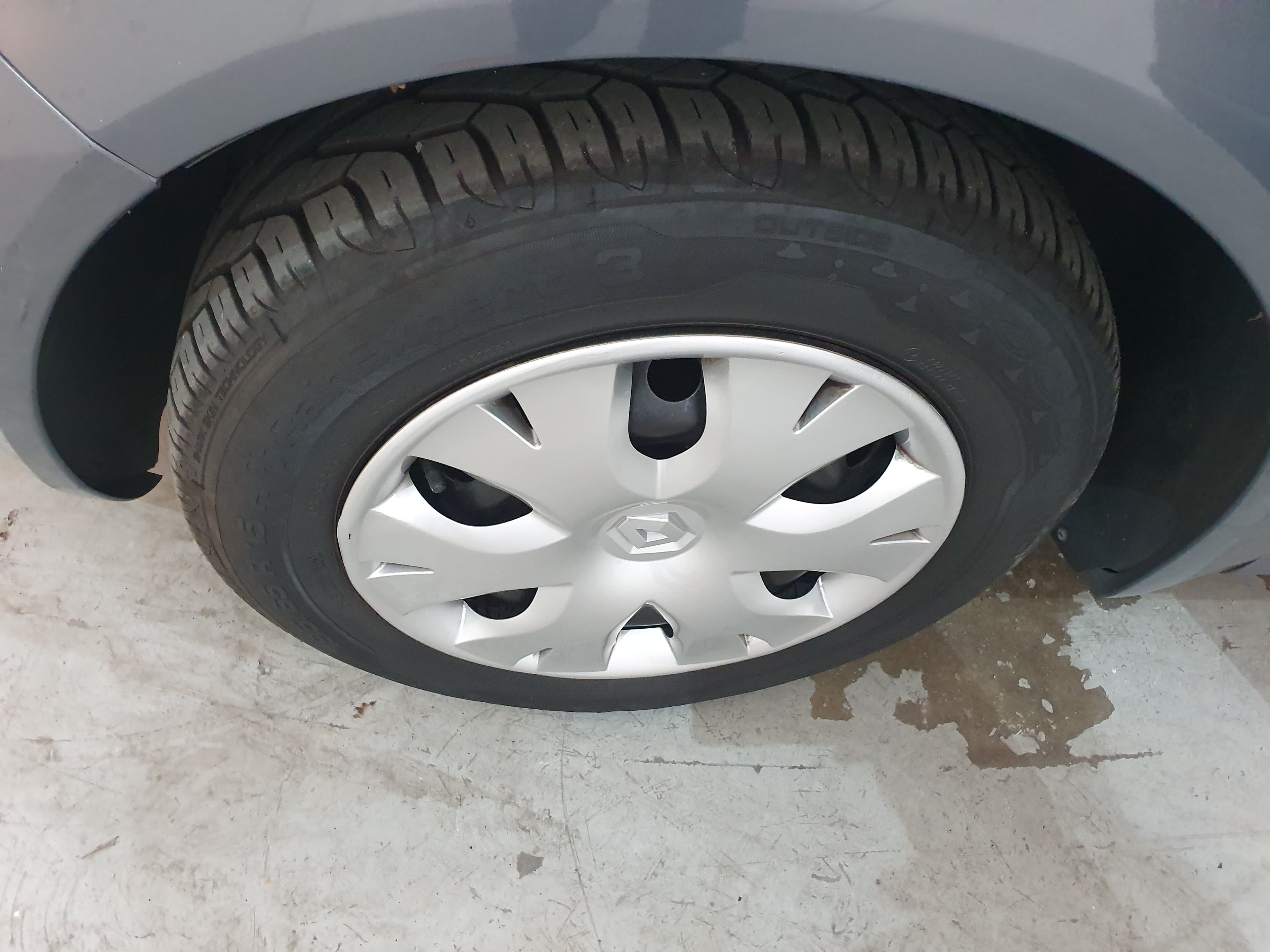 Renault Mégane 1.5 DCI · Ano 2007 — imagem 14