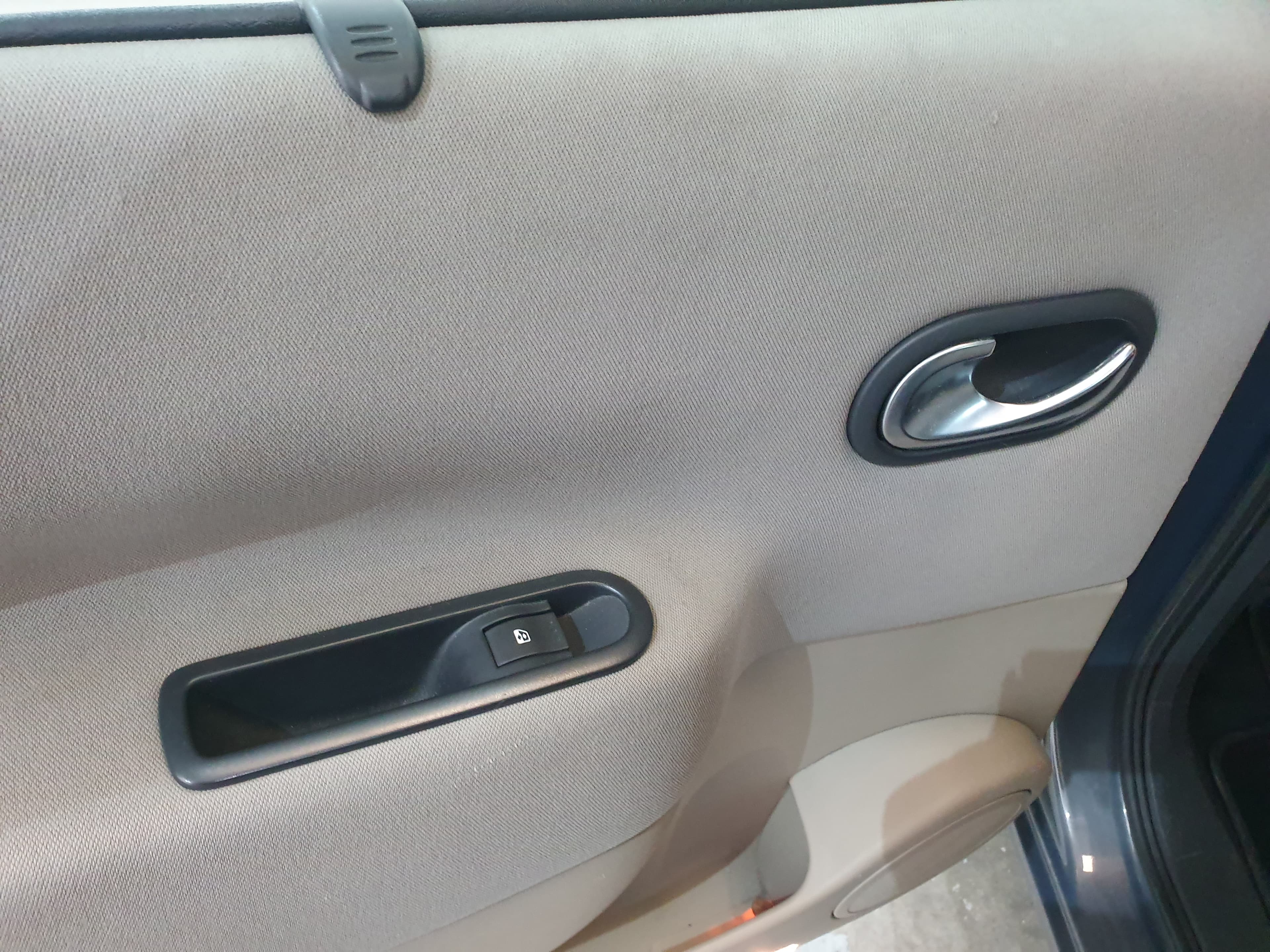 Renault Mégane 1.5 DCI · Ano 2007 — imagem 25