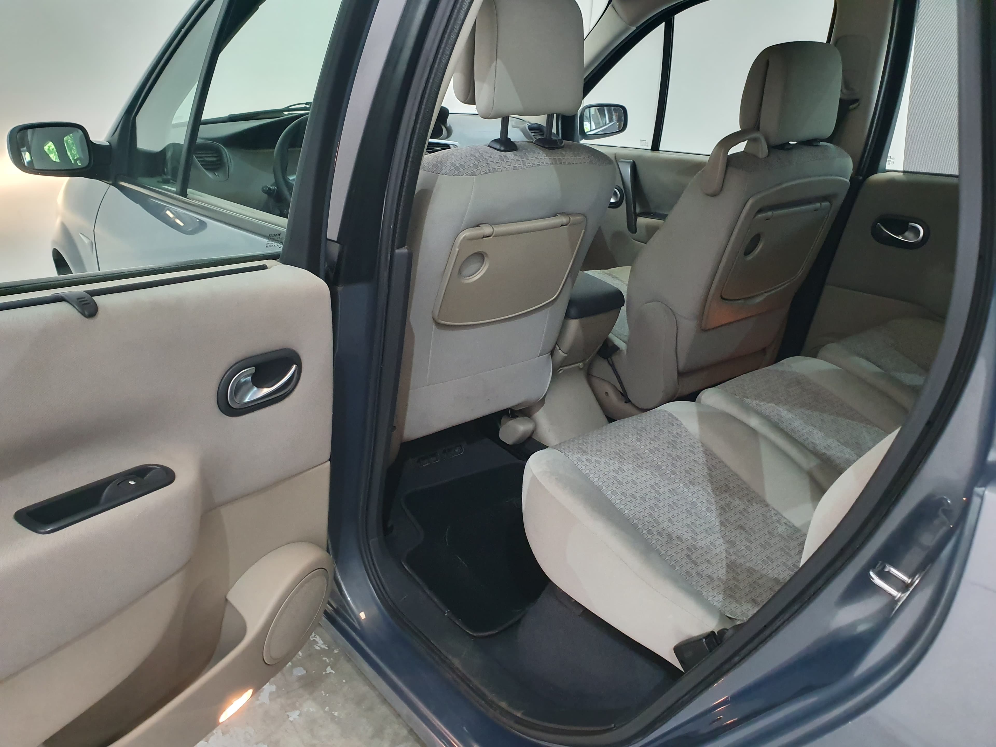 Renault Mégane 1.5 DCI · Ano 2007 — imagem 24