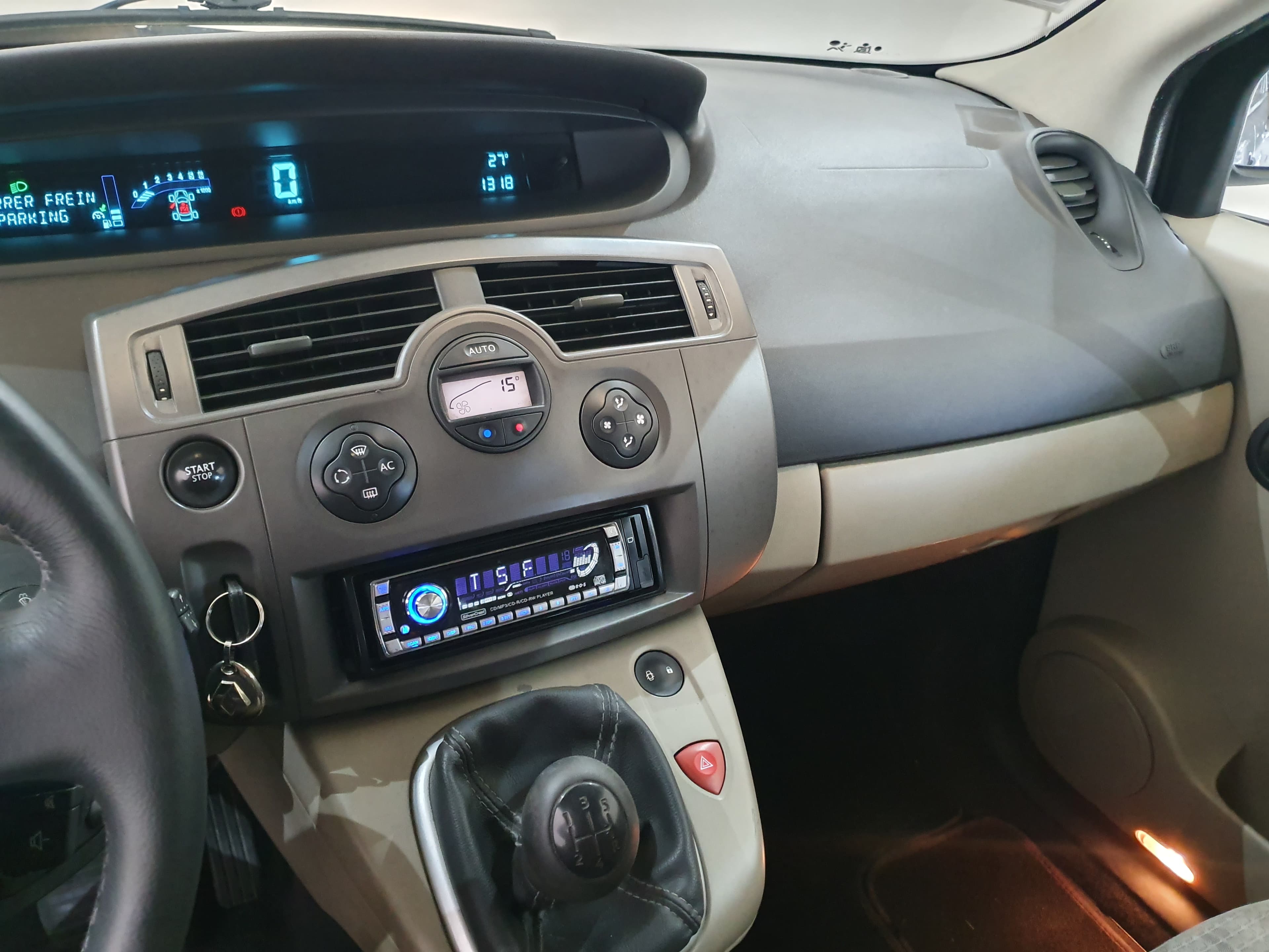 Renault Mégane 1.5 DCI · Ano 2007 — imagem 32