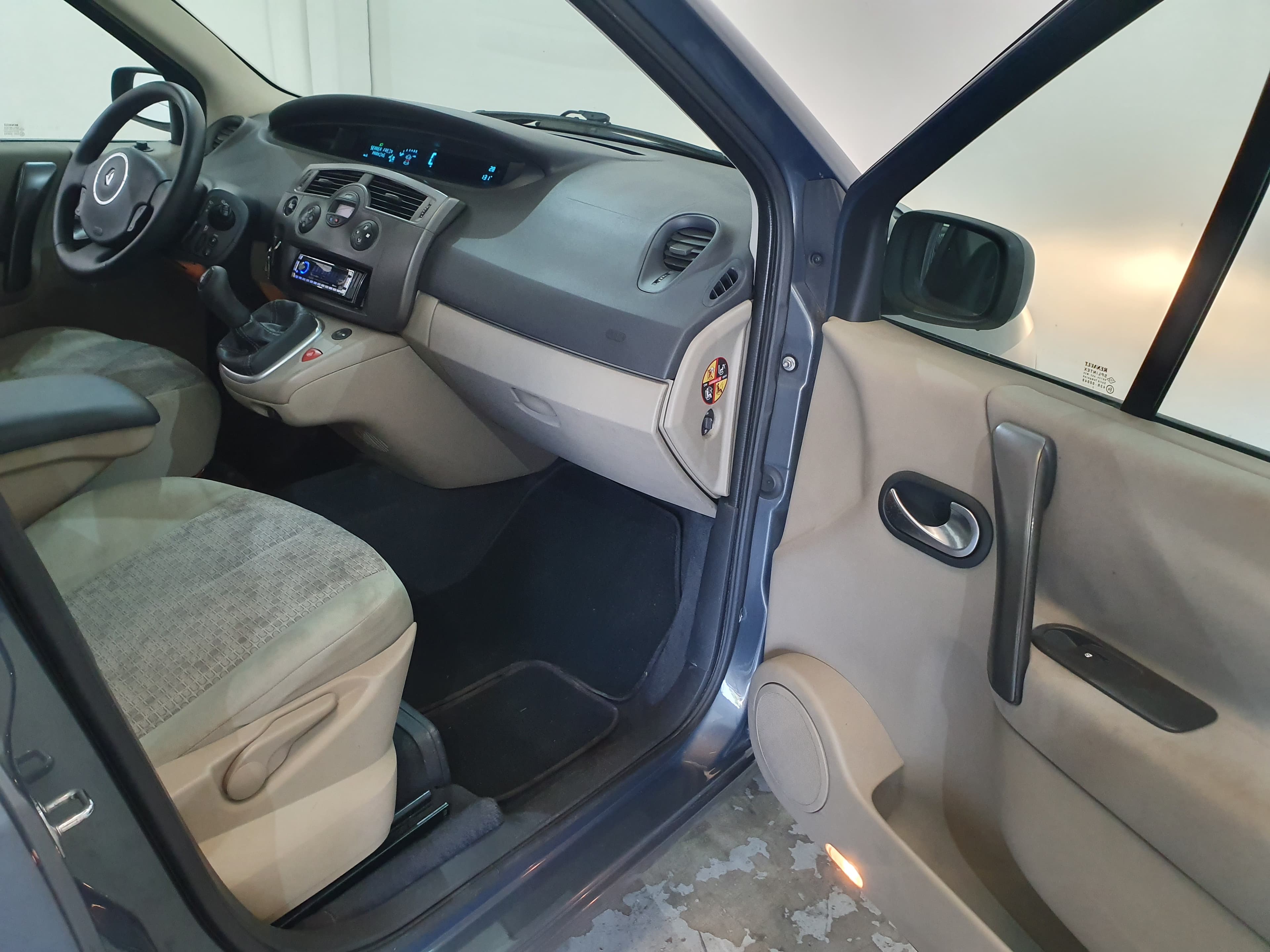 Renault Mégane 1.5 DCI · Ano 2007 — imagem 21