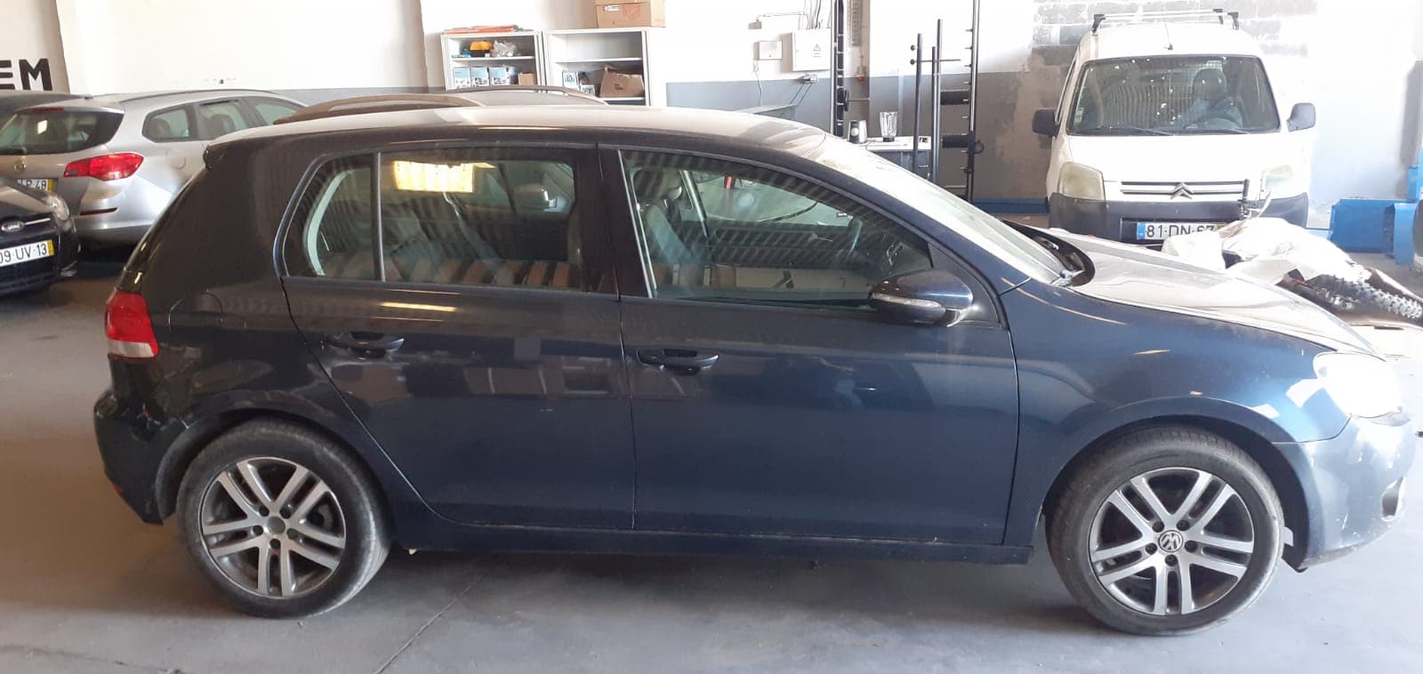 Volkswagen Golf 1.6 TDI · Ano 2010 — imagen 6