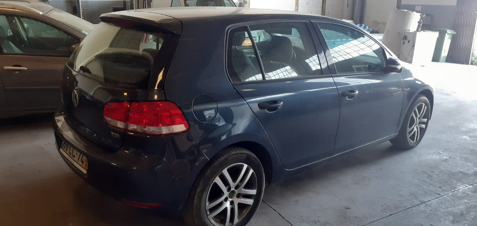 Volkswagen Golf 1.6 TDI · Ano 2010 — imagen 4