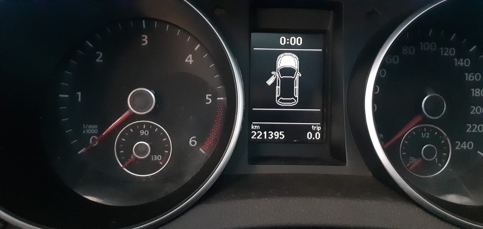 Volkswagen Golf 1.6 TDI · Ano 2010 — imagen 15