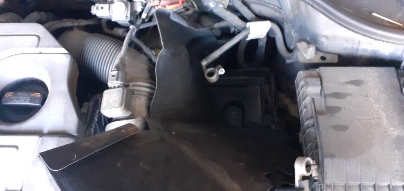 Volkswagen Golf 1.6 TDI · Ano 2010 — imagen 9