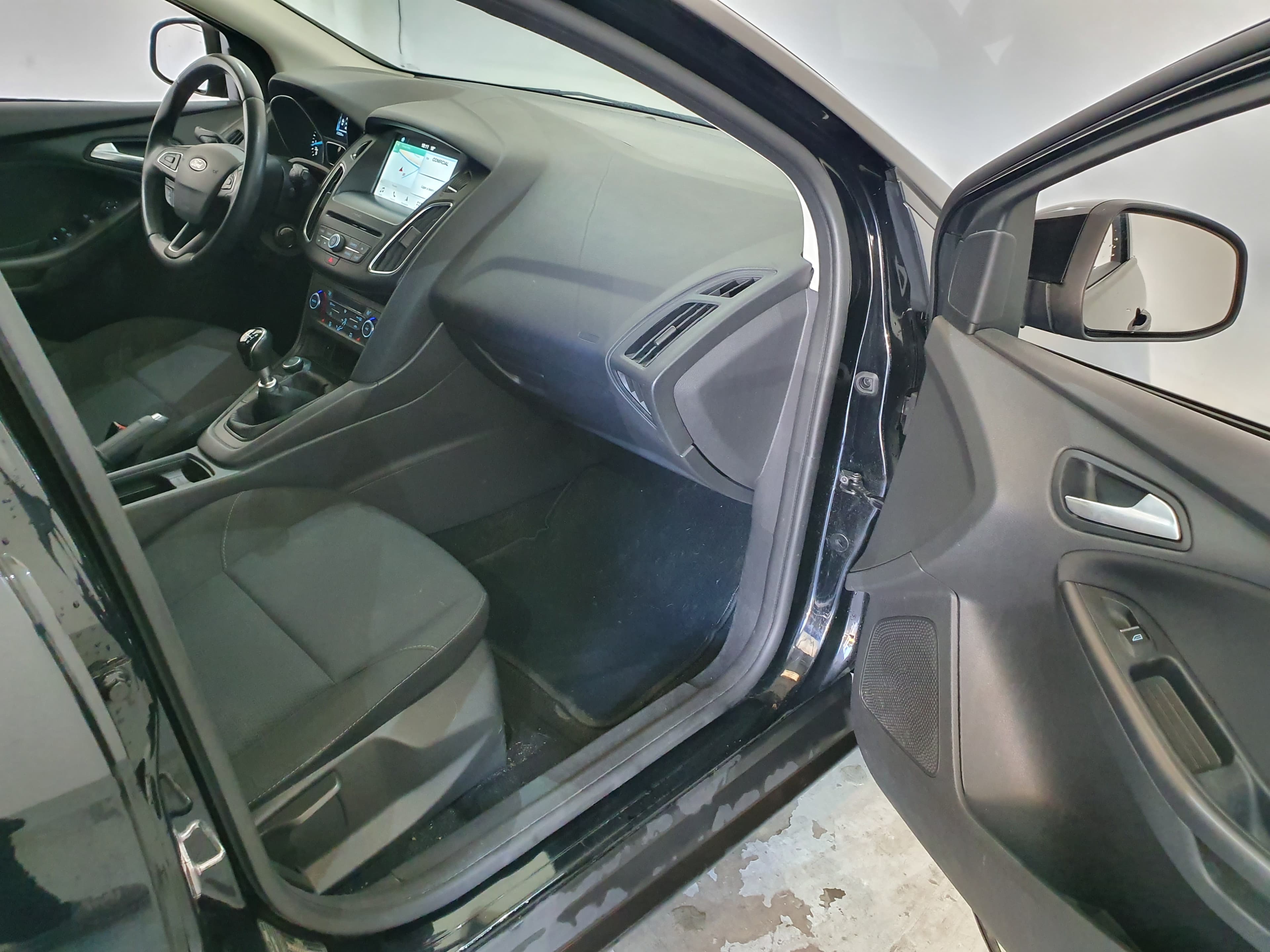 Ford Focus 1.0 · Ano 2017 — imagem 22