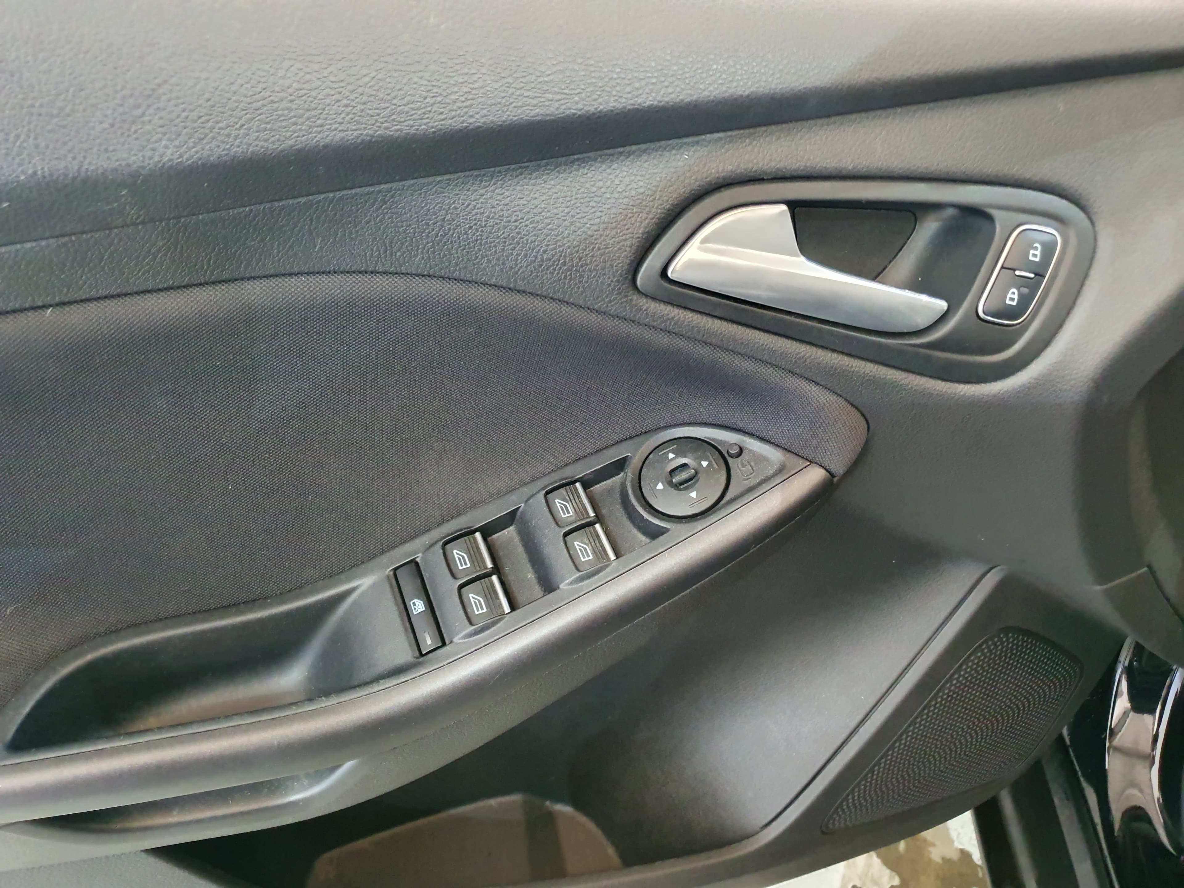 Ford Focus 1.0 · Ano 2017 — imagem 29