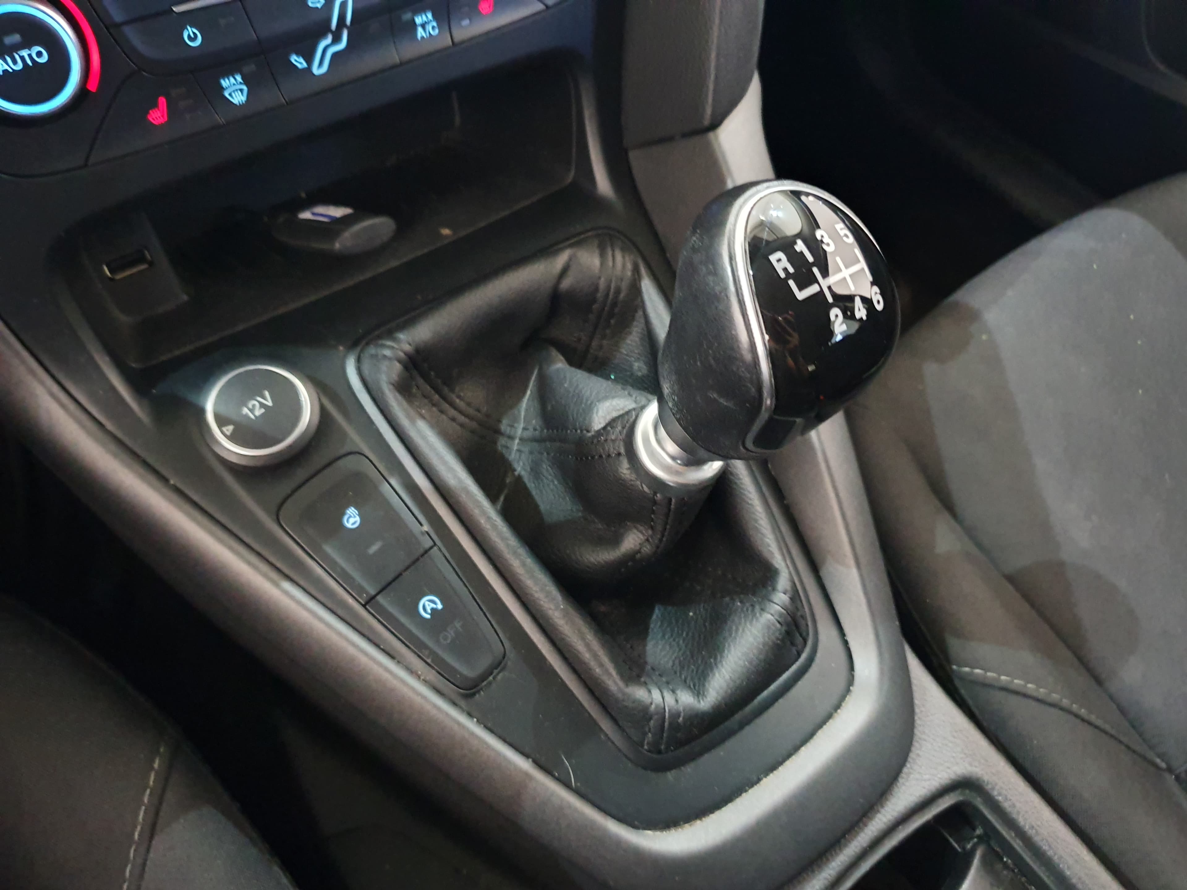 Ford Focus 1.0 · Ano 2017 — imagem 37