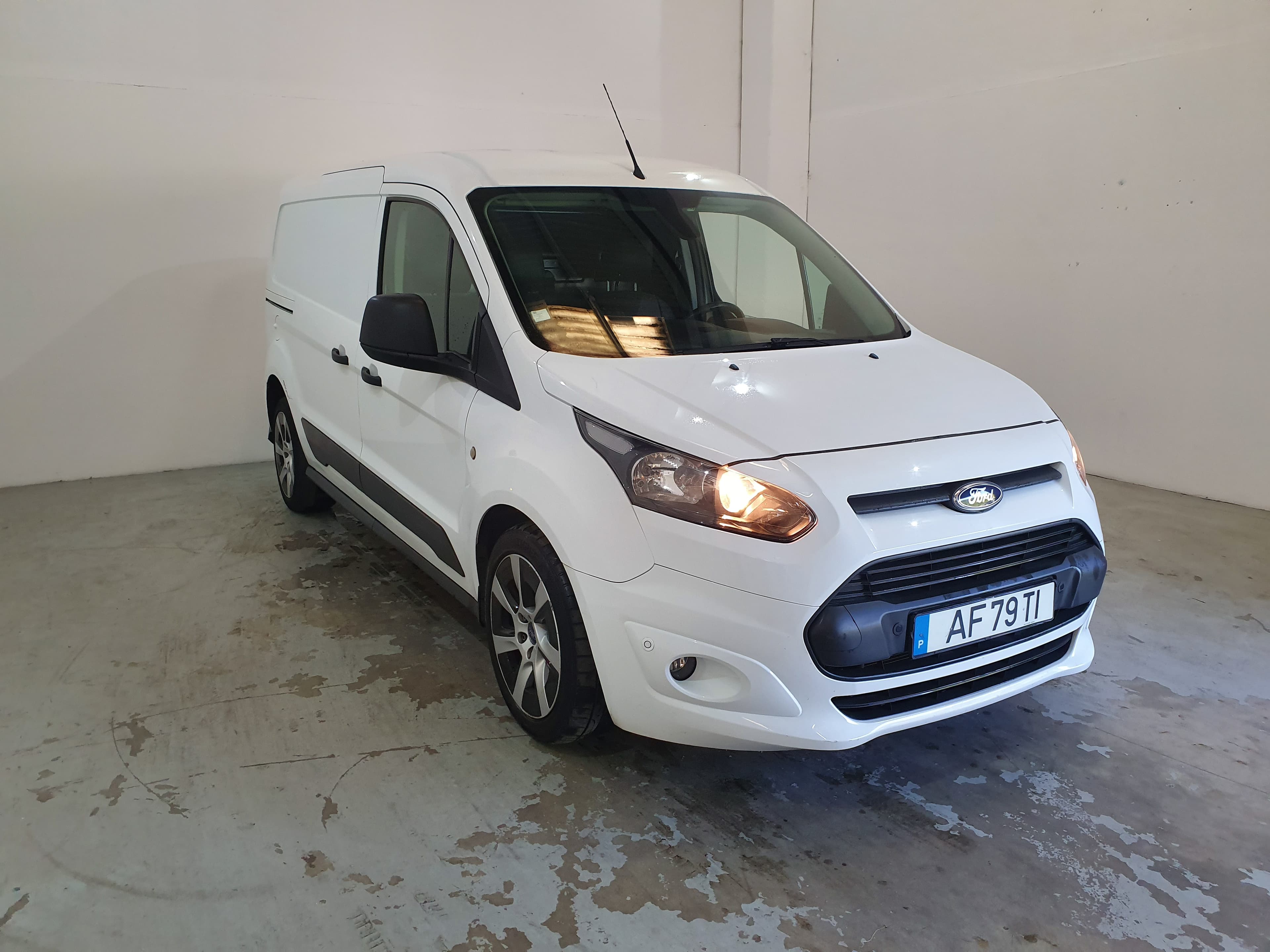 Ford Transit Connect 1.6 TDCI · Ano 2015 — imagen 3