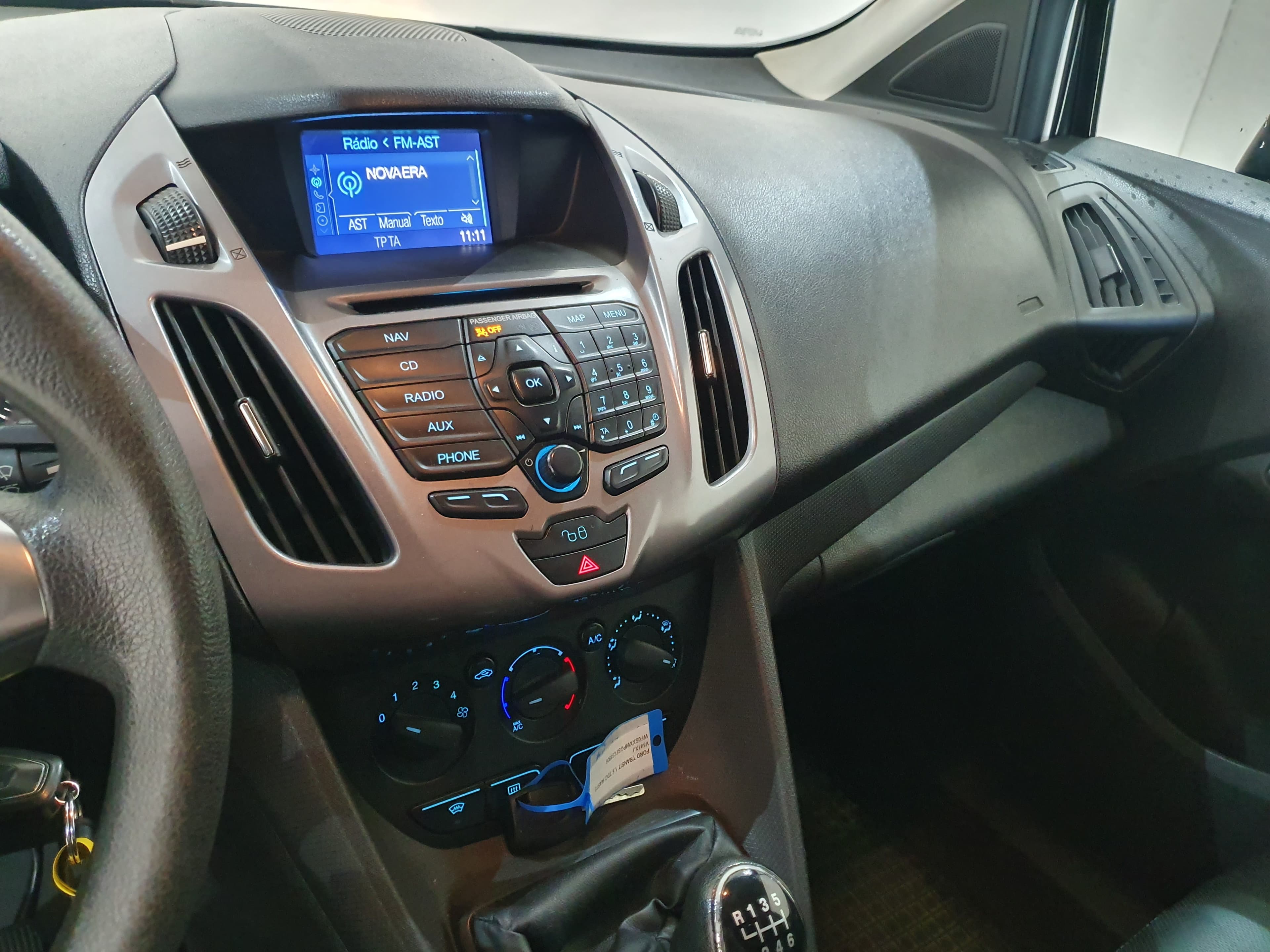 Ford Transit Connect 1.6 TDCI · Ano 2015 — imagen 27
