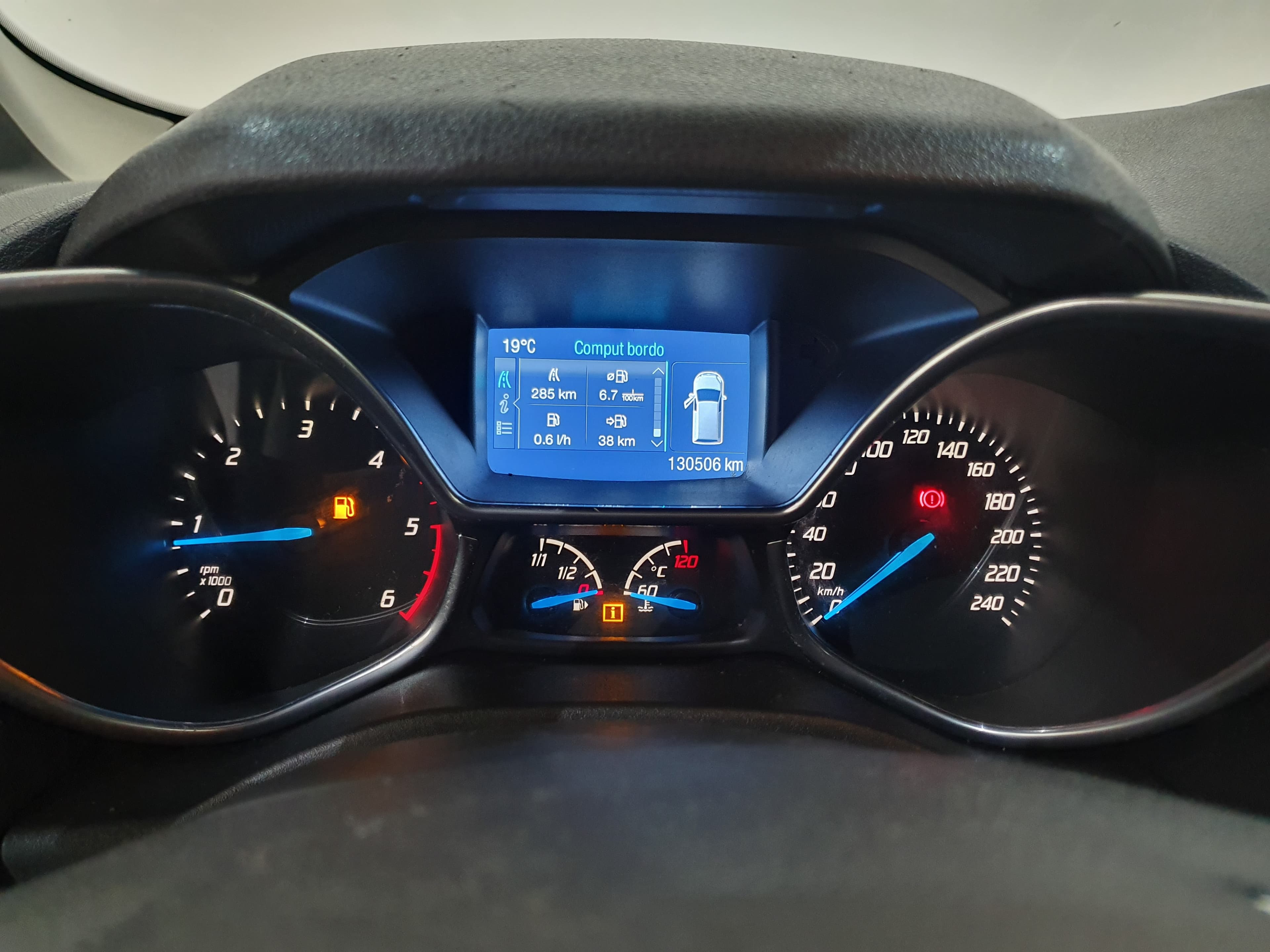 Ford Transit Connect 1.6 TDCI · Ano 2015 — imagen 34