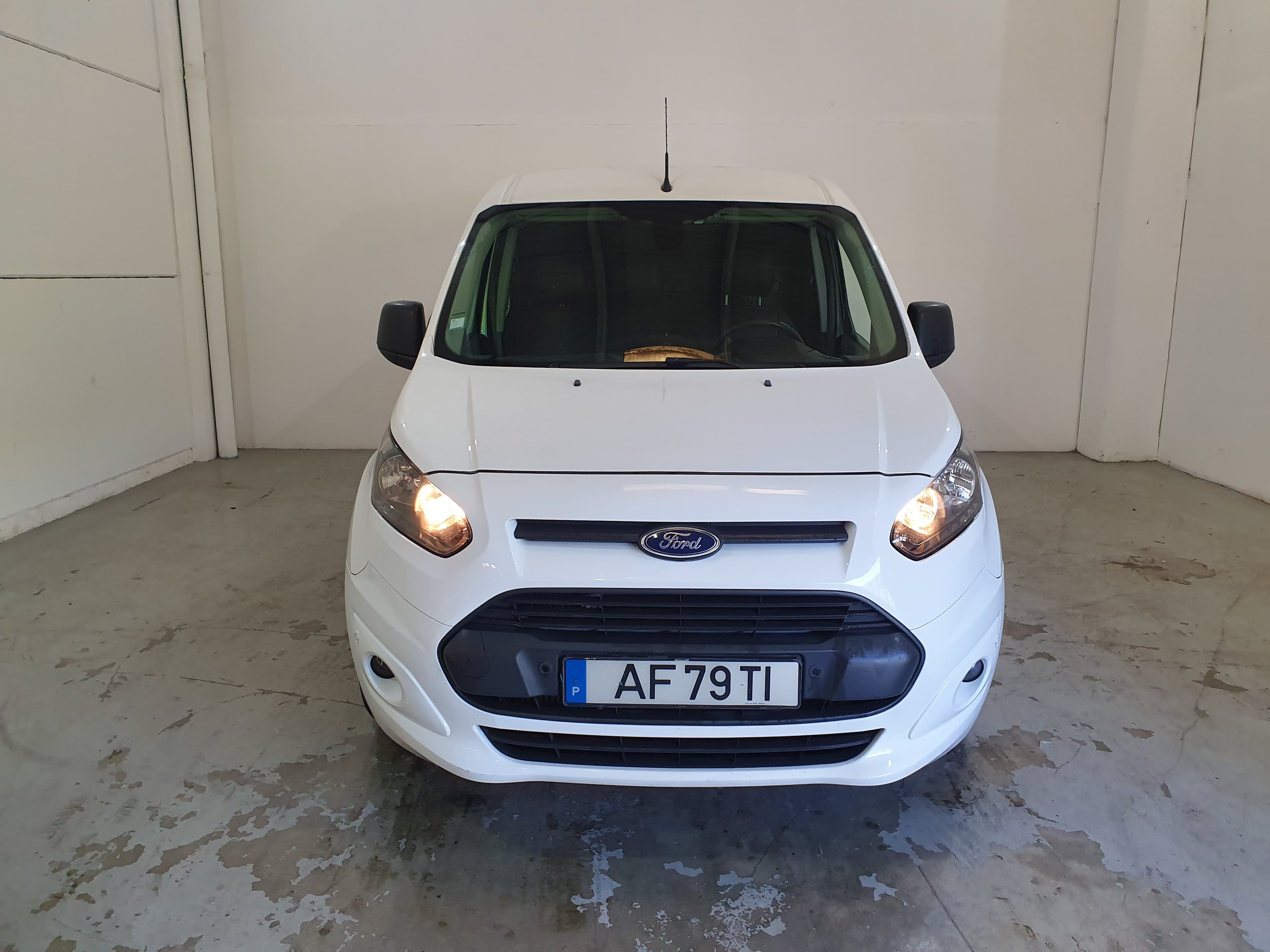 Ford Transit Connect 1.6 TDCI · Ano 2015 — imagen 2