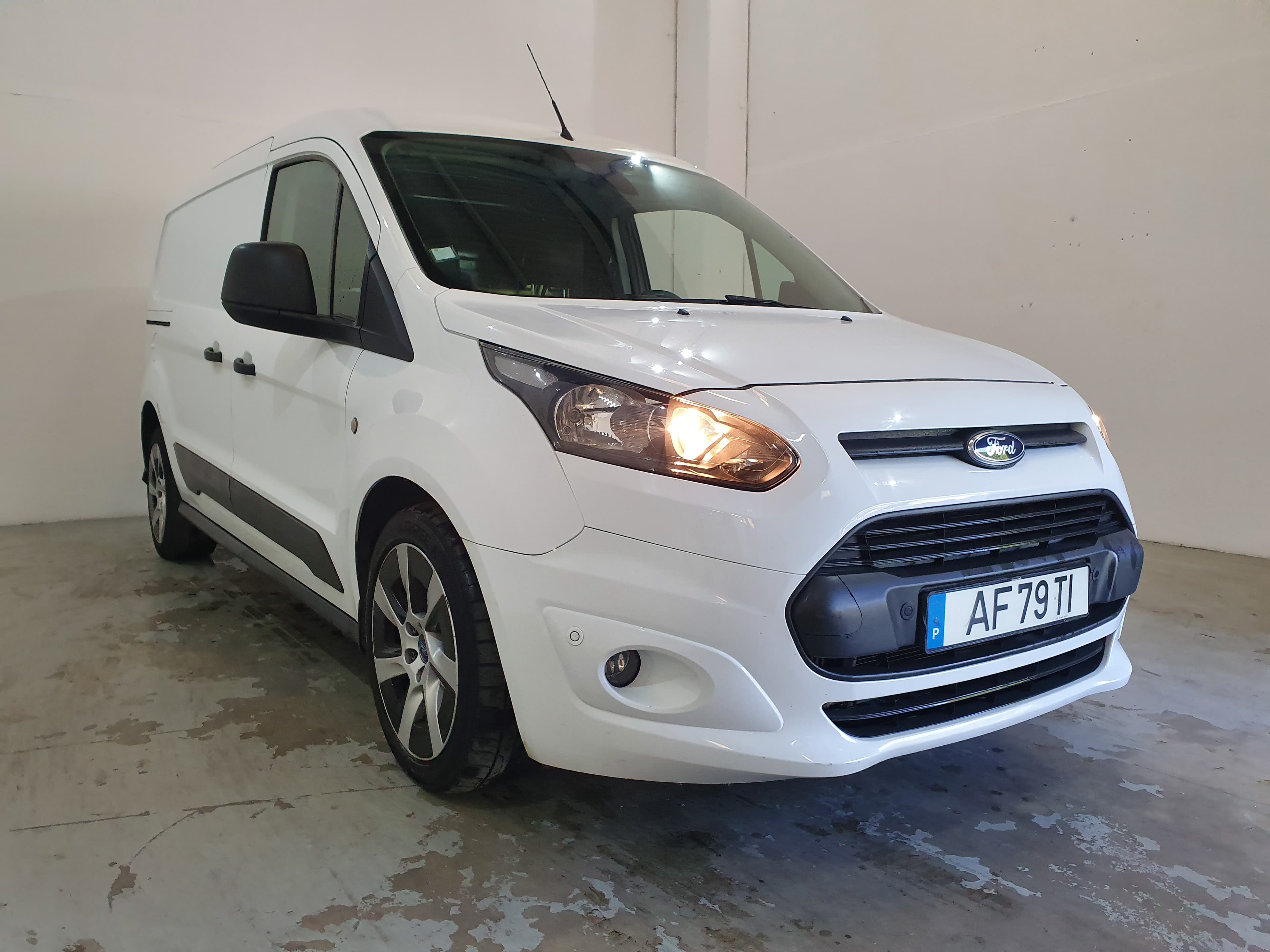 Ford Transit Connect 1.6 TDCI · Ano 2015 — imagen 4