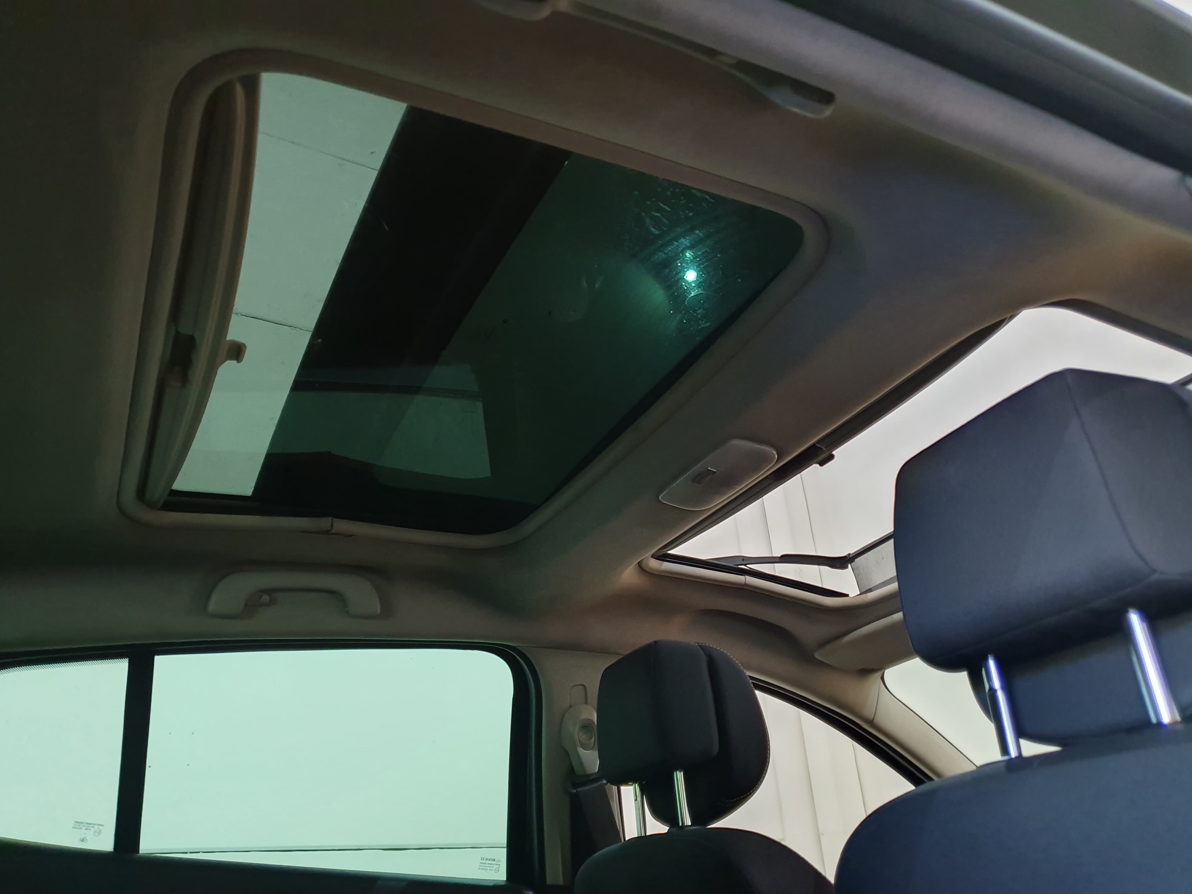 Renault Mégane 1.5DCI · Ano 2011 — imagen 27