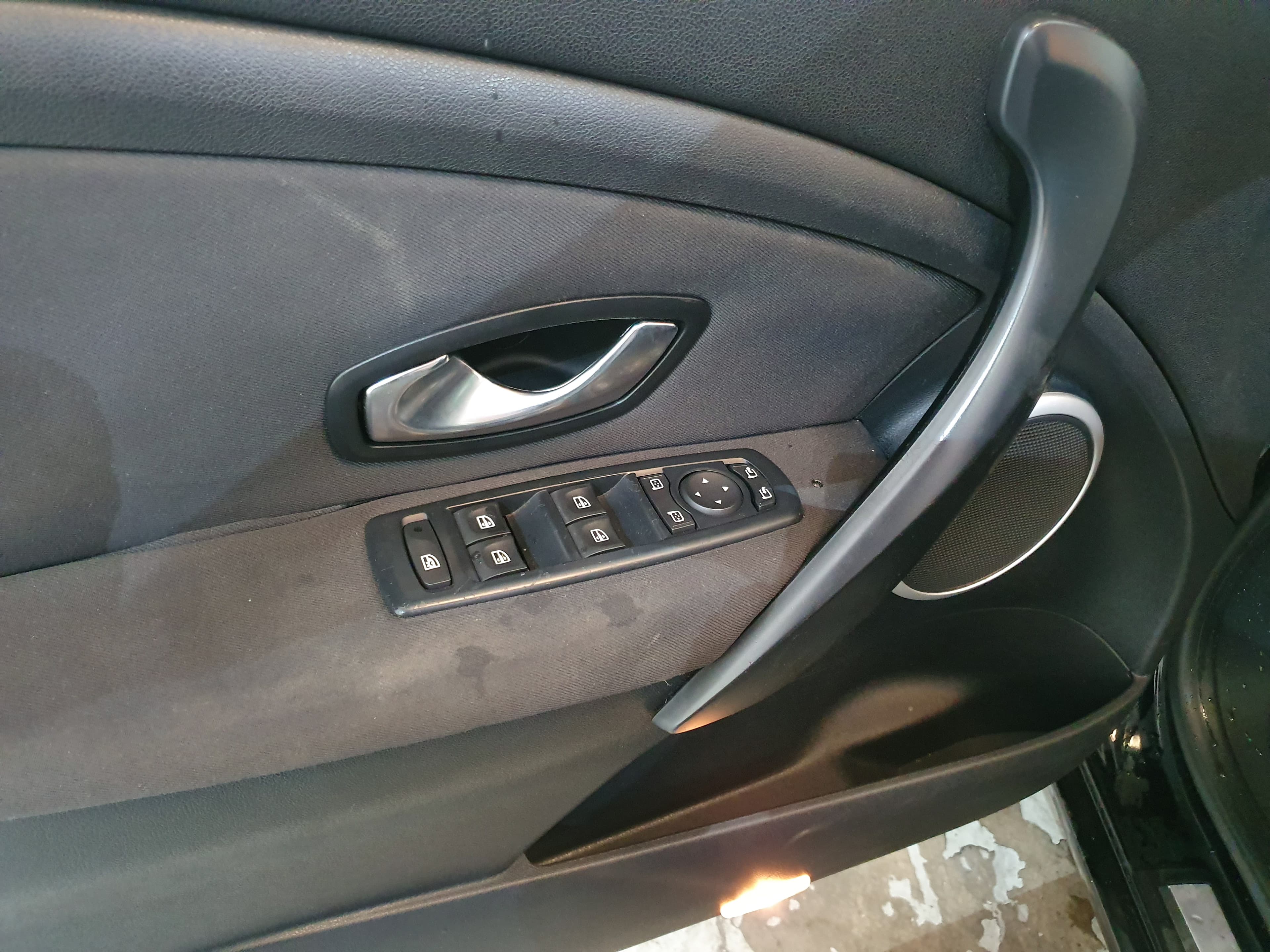 Renault Mégane 1.5DCI · Ano 2011 — imagen 21