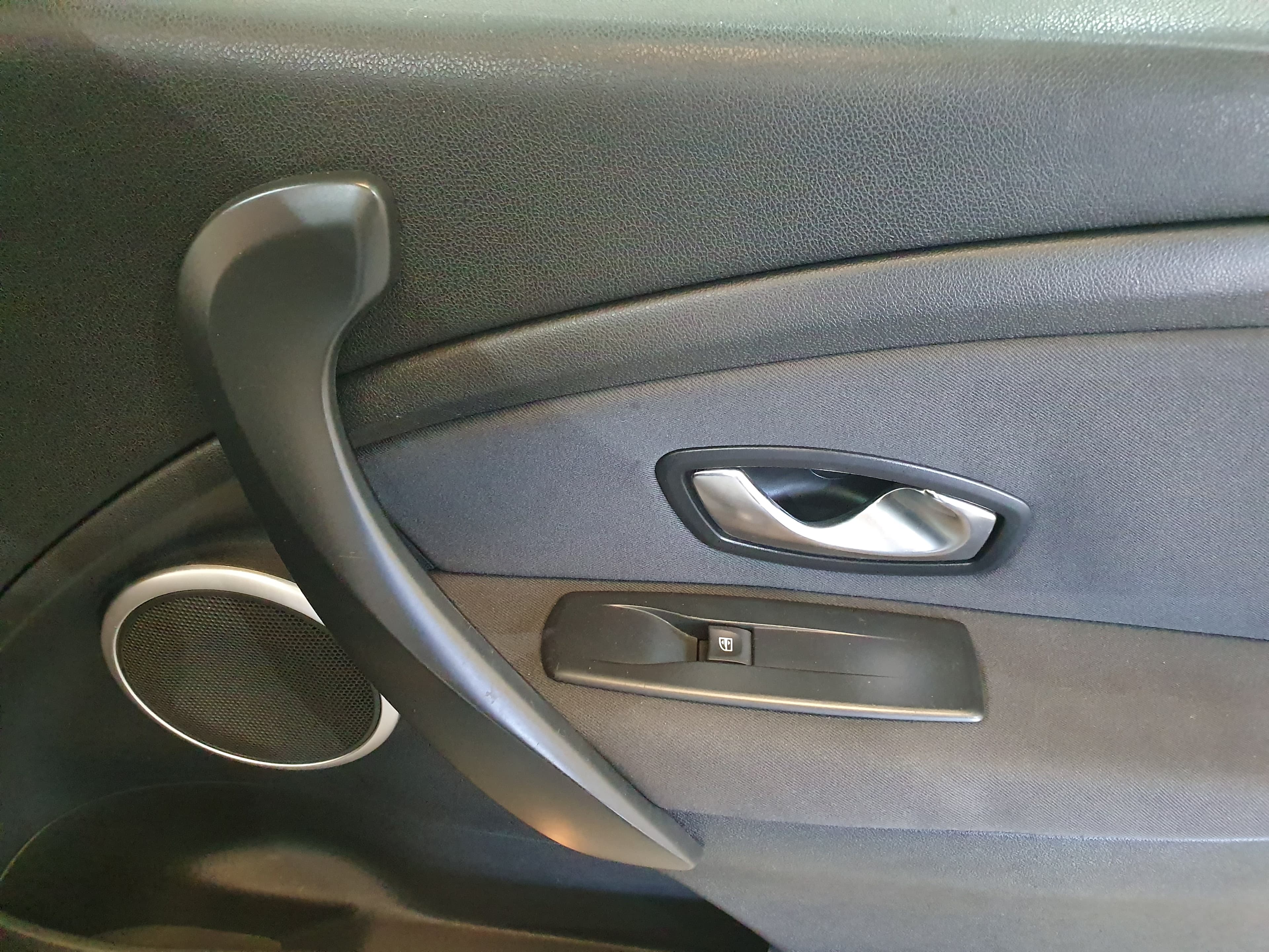 Renault Mégane 1.5DCI · Ano 2011 — imagen 29