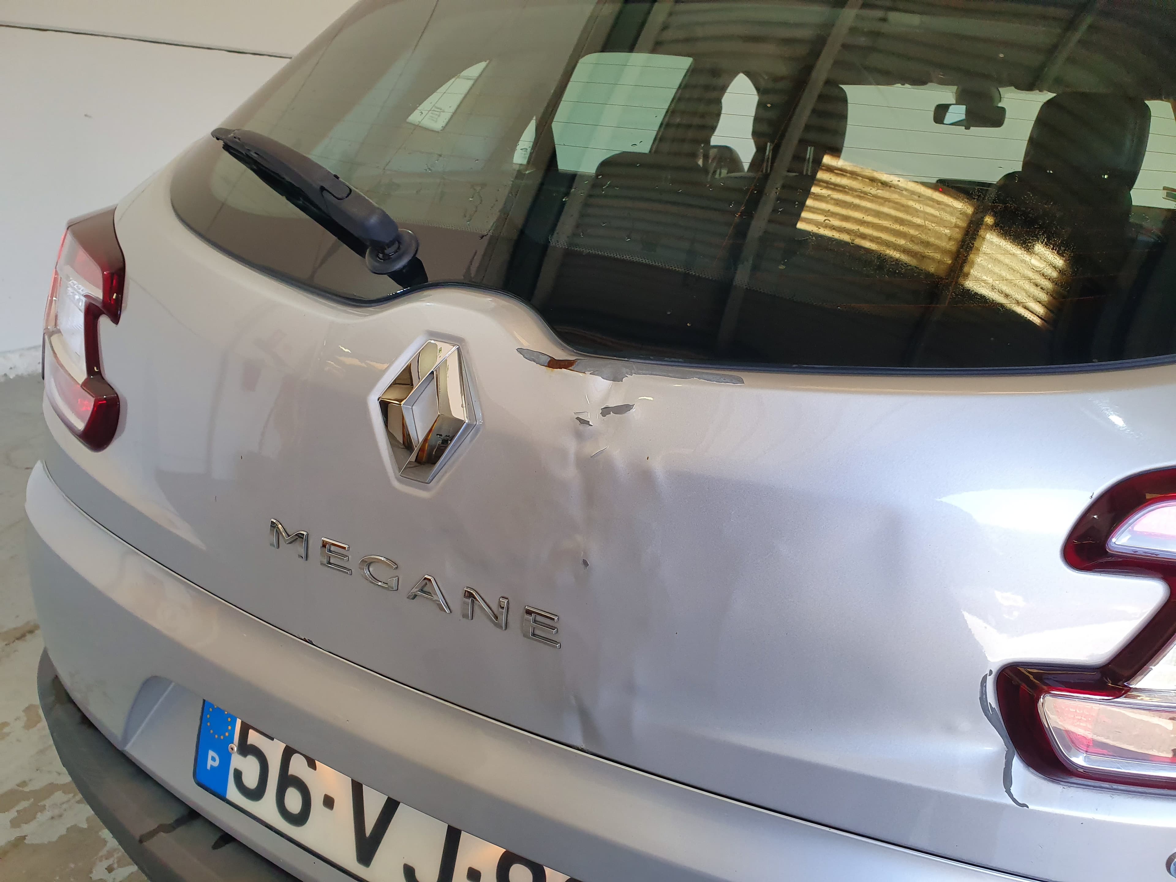 Renault Mégane 1.5 DCI · Ano 2015 — image 9