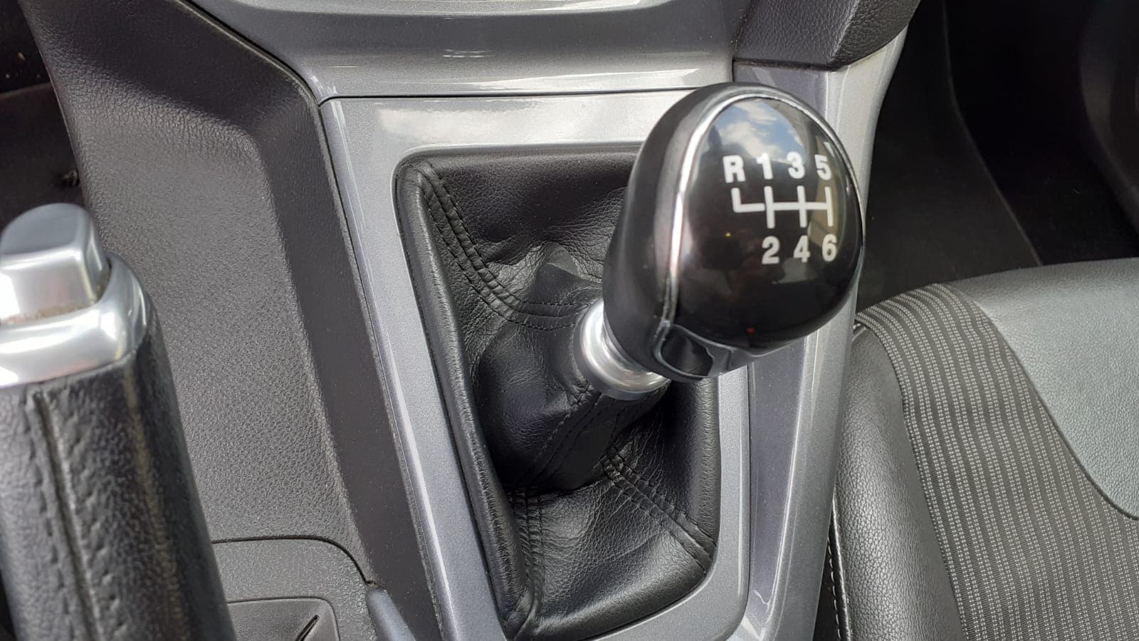 Ford Focus TDCI · Ano 2012 — image 21