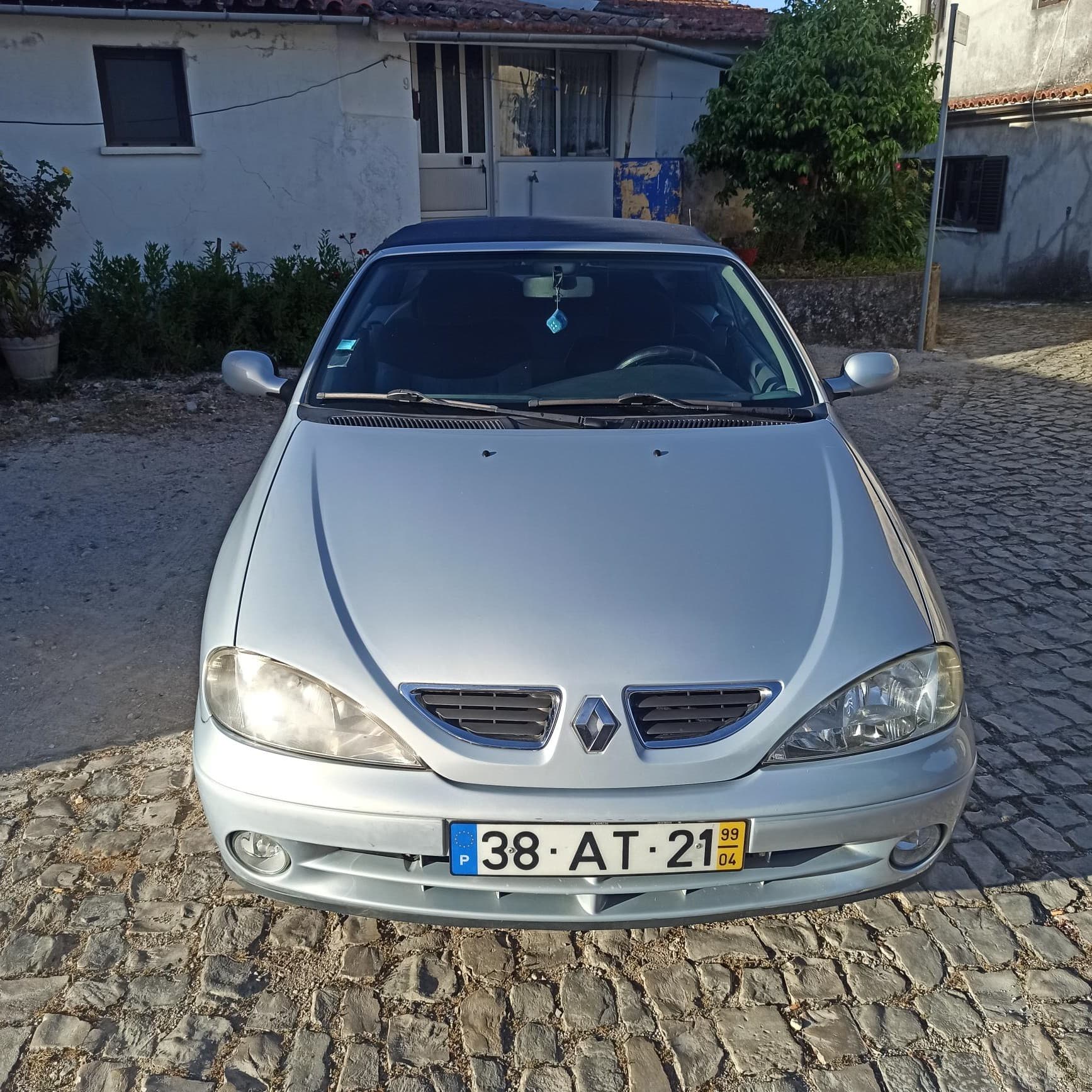 Renault Mégane Cabrio · Ano 1999 — imagem 2