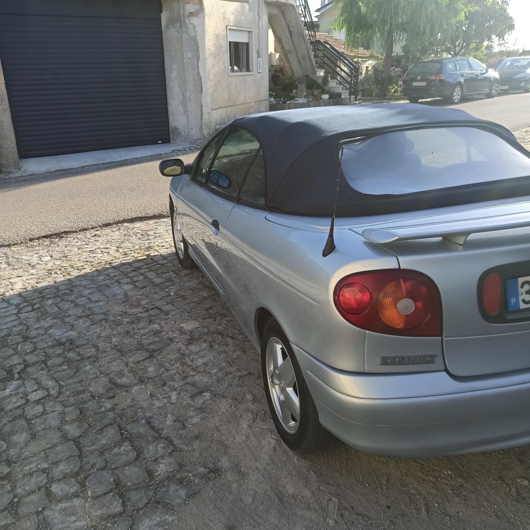 Renault Mégane Cabrio · Ano 1999 — imagem 13
