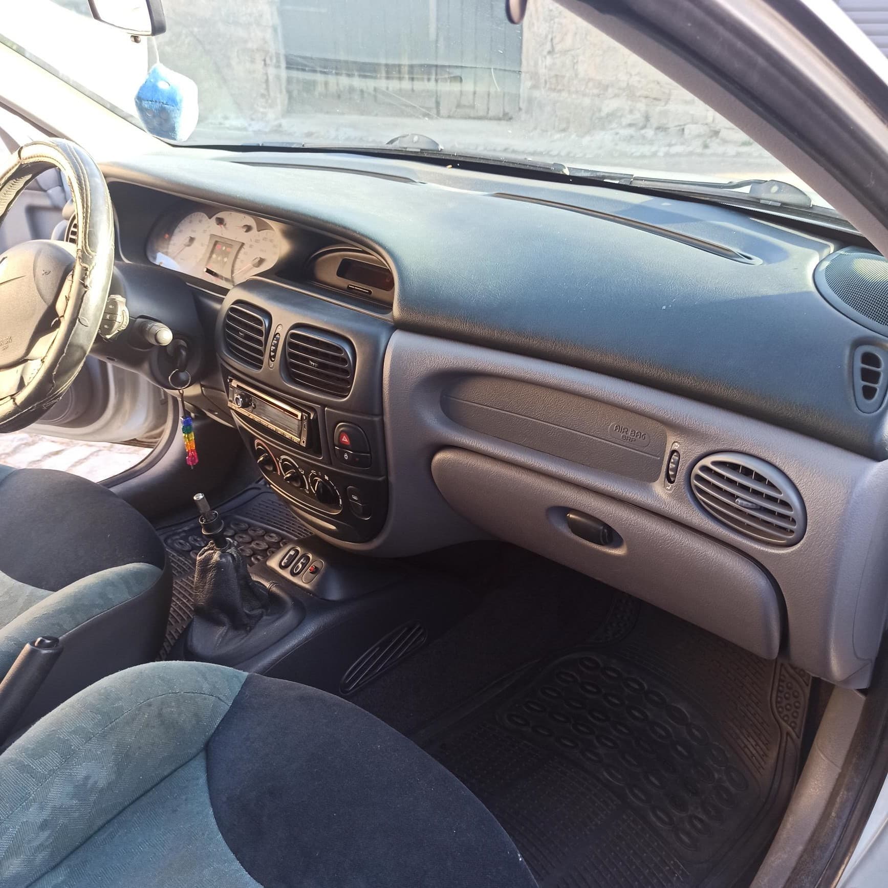 Renault Mégane Cabrio · Ano 1999 — imagem 23