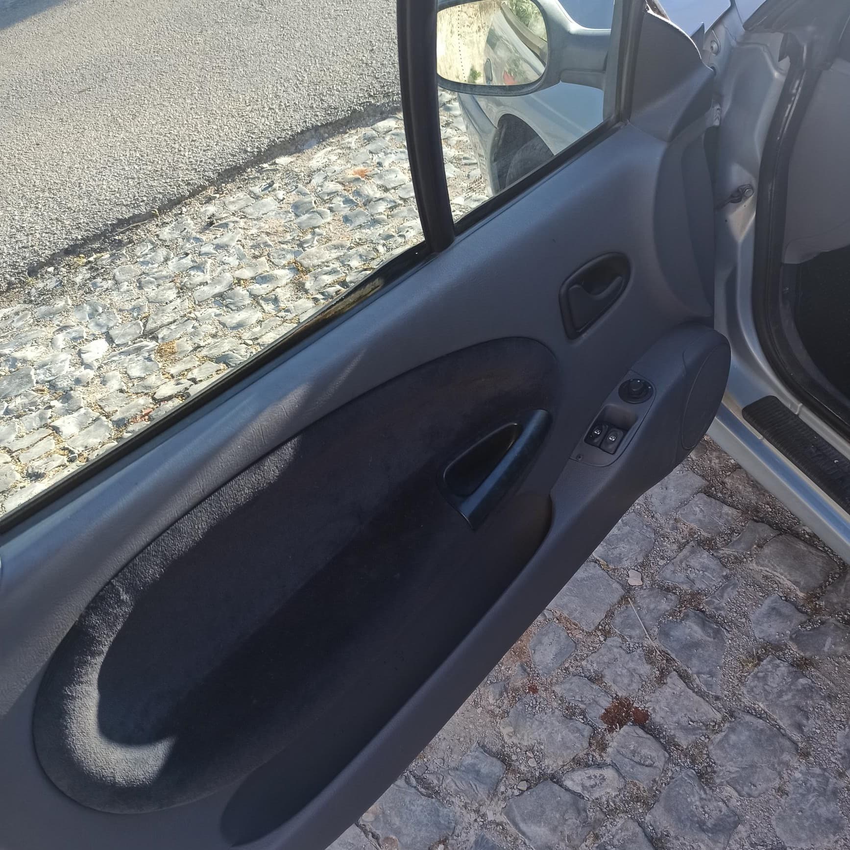 Renault Mégane Cabrio · Ano 1999 — imagem 24