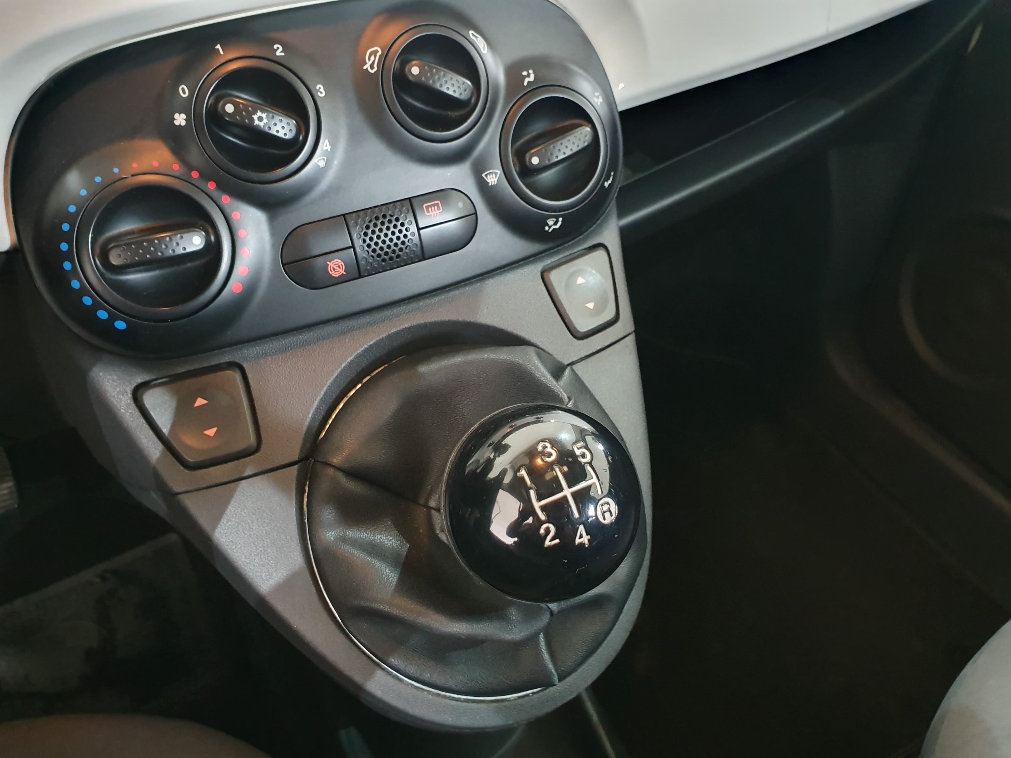 Fiat 500 · Ano 2011 — imagem 32