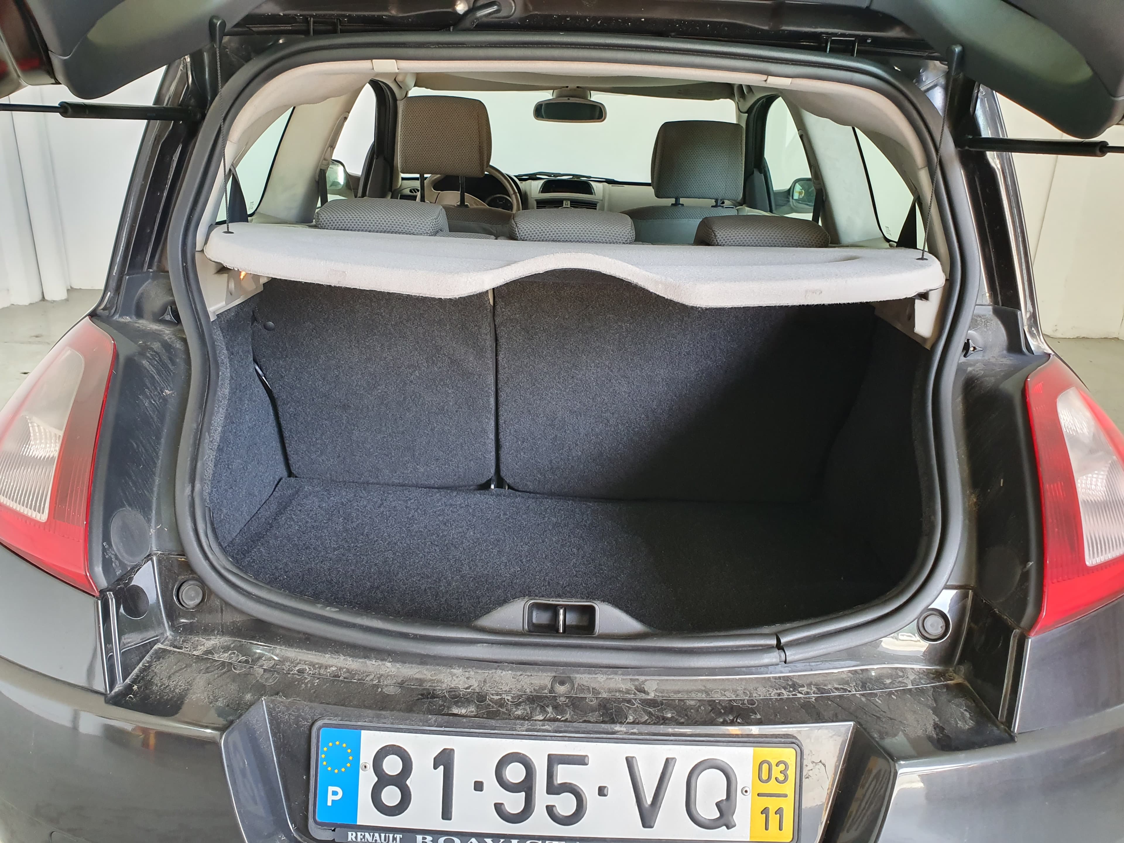 Renault Mégane · Ano 2003 — imagem 7