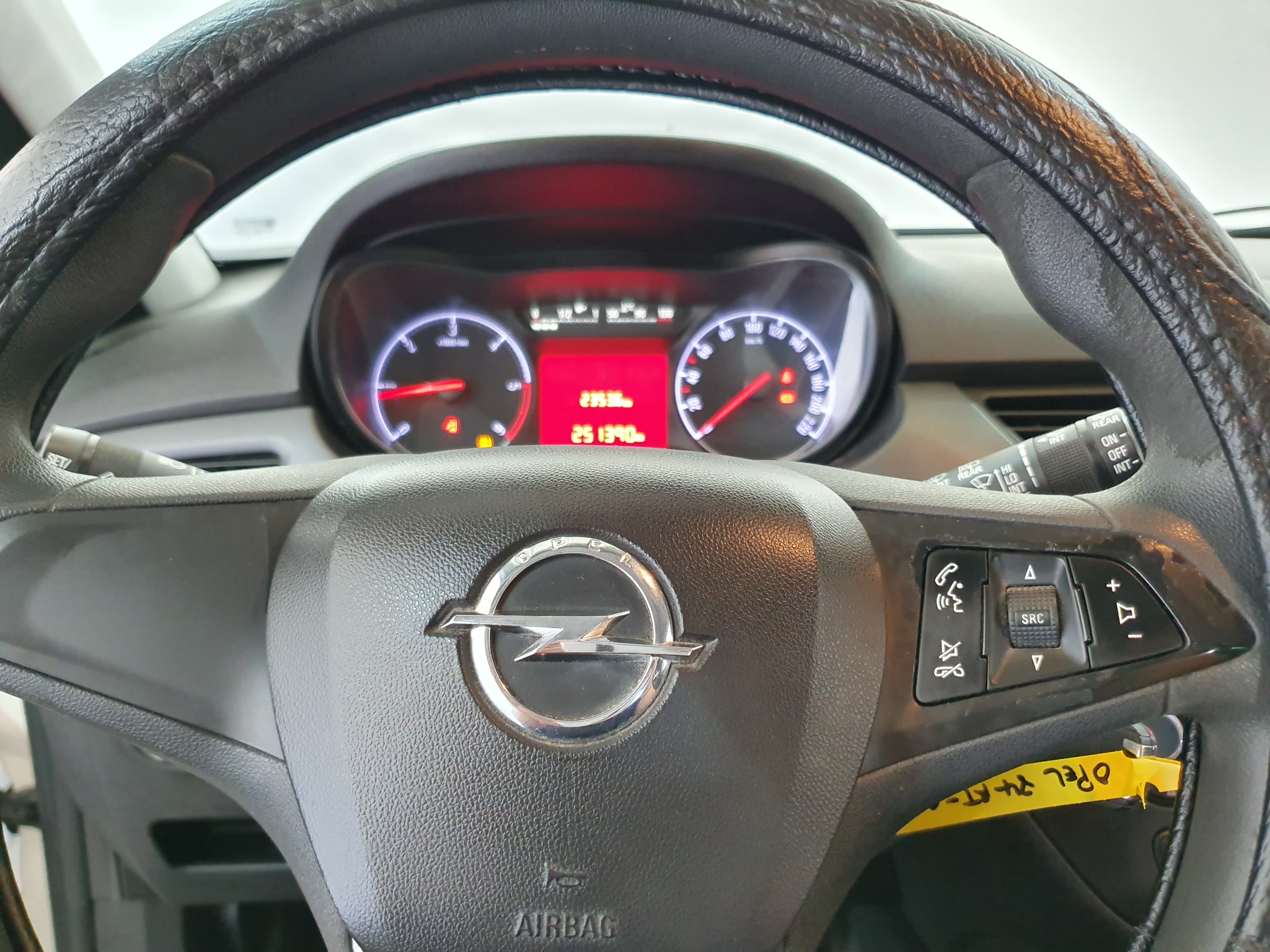 Opel Corsa · Ano 2016 — imagem 34